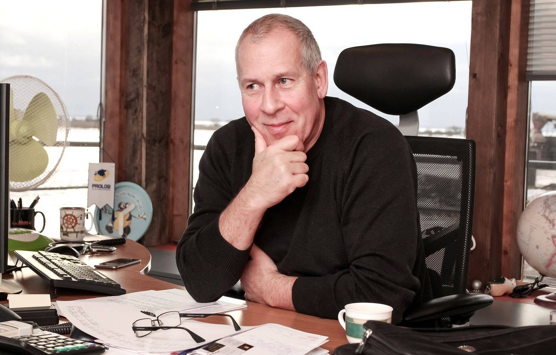 Kunagi Juhan Pihelbuga võrdselt Pärnu Sadamat omanud Mati Einmann on nüüd kaalukausi enda poole kallutanud.