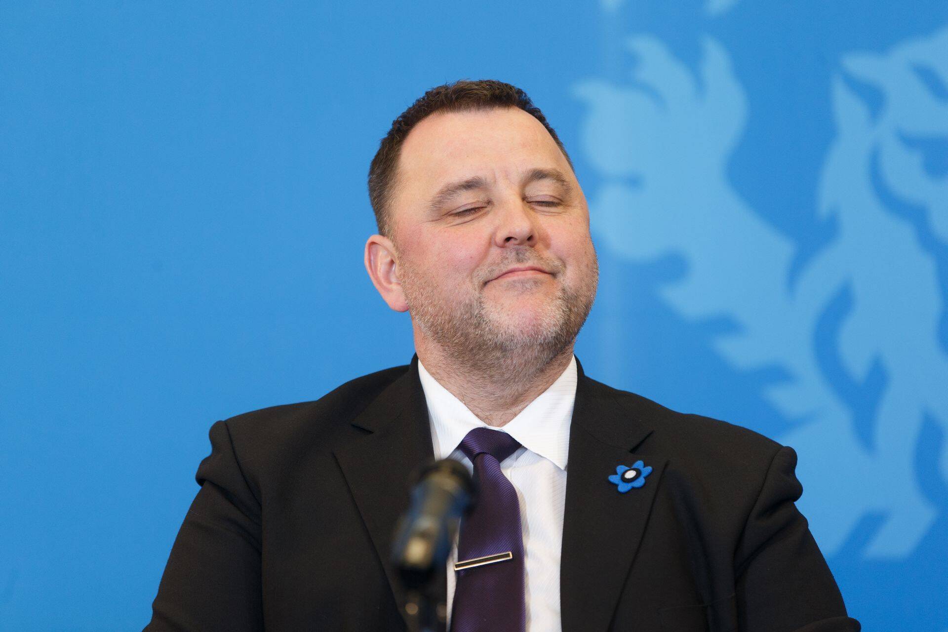 министр финансов Свен Сестер