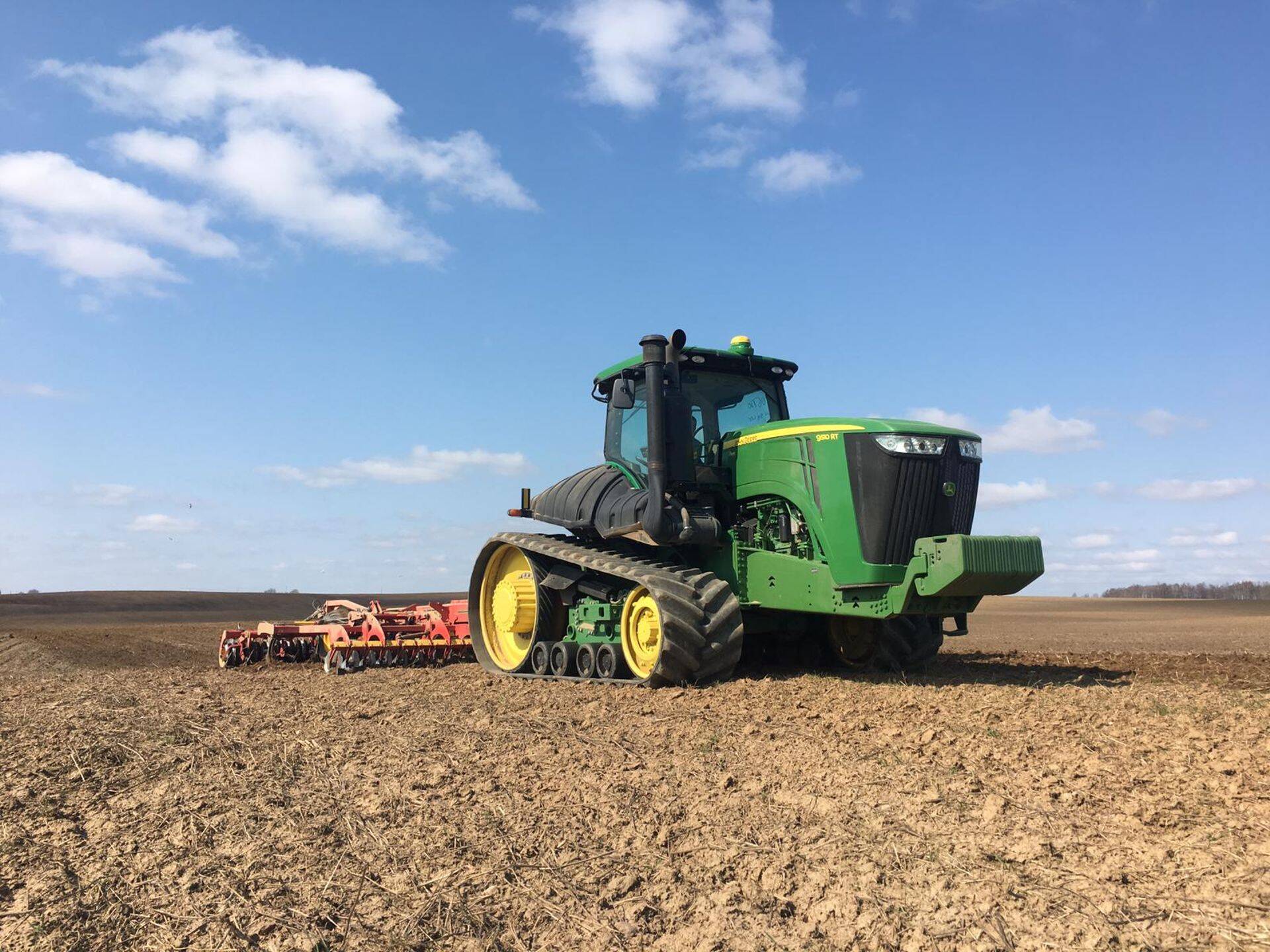 Leedu üks suuremaid põllumajandustehnika rendifirmasid vallutab Eesti turgu.