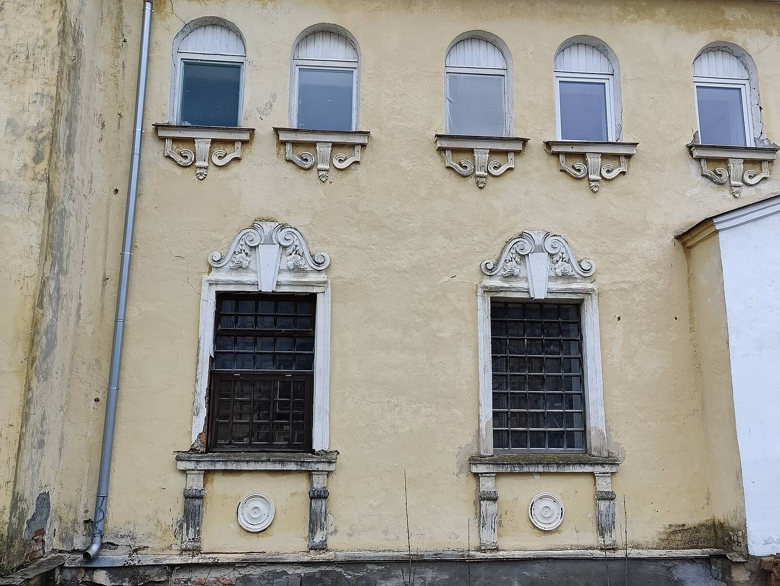 Силламяэская баня построена в том же стиле 1950-х, что и весь центр города.