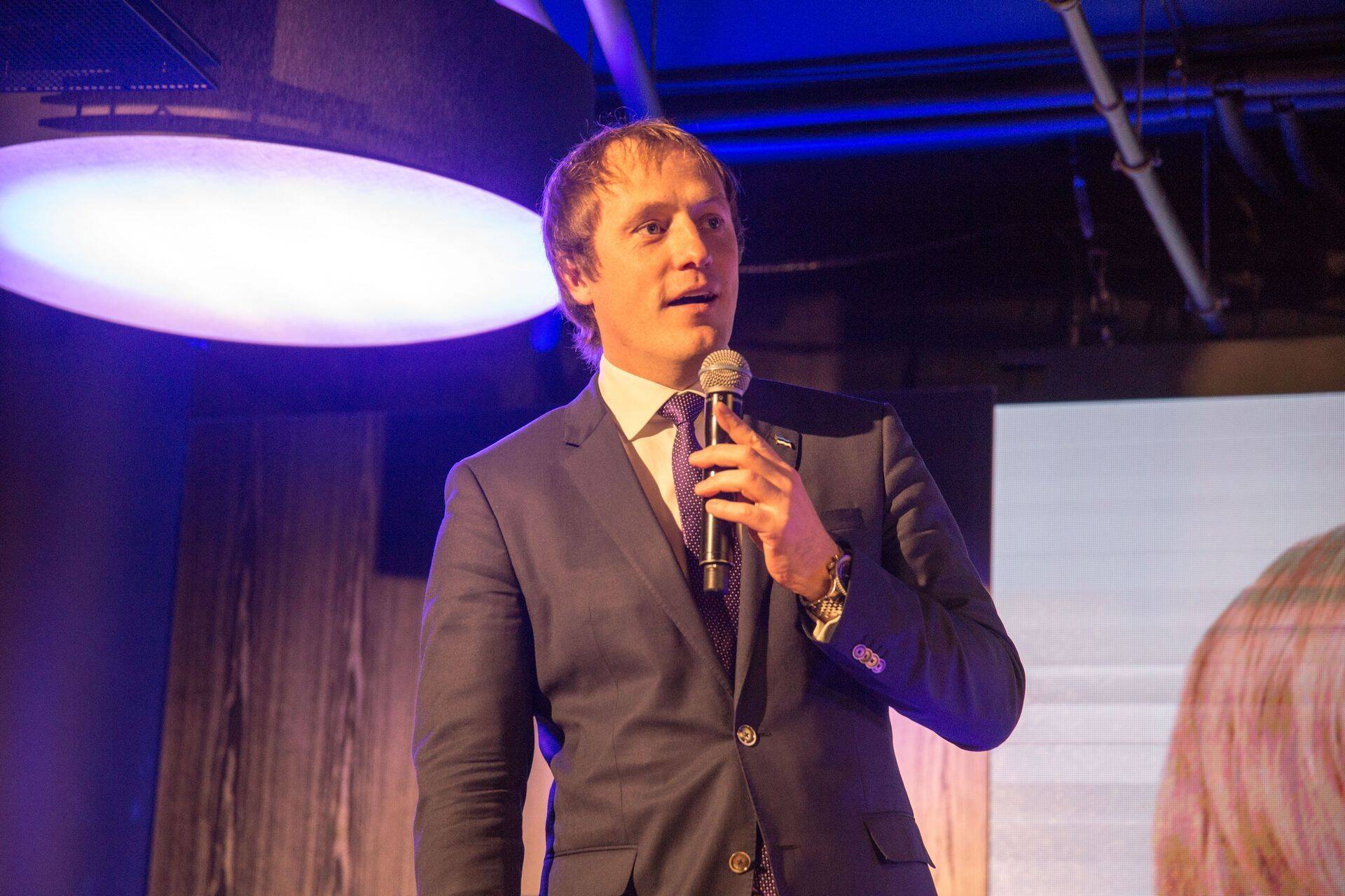 E-residentsuse üks algatajatest Taavi Kotka ütles, et hoolimata väga headest tulemustest on projekt alles lapsekingades.