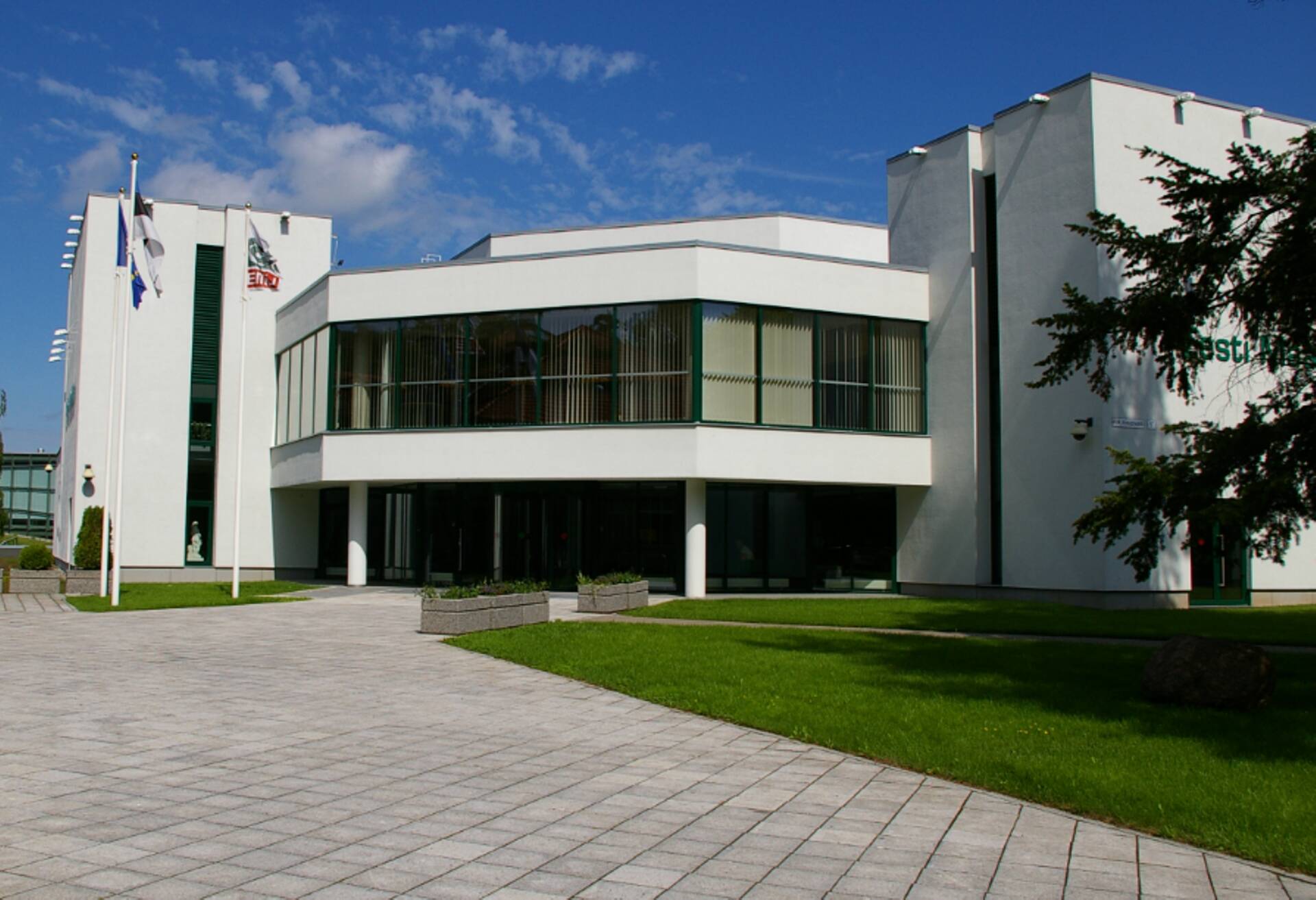 Maaülikooli lõpetas tänavu 540 tudengit