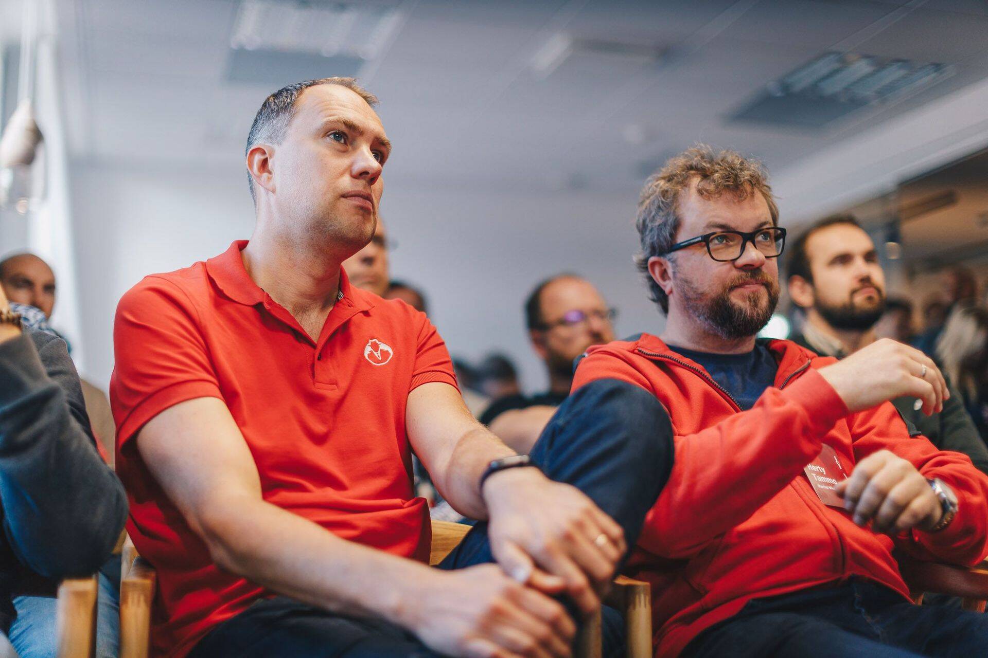 Startup Wise Guys partnerid Dag Ainsoo (vasakul) ja Herty Tammo räägivad saates "Riskiraha", et edukate tehnoloogiaettevõtete asutajad on erilist tüüpi inimesed. Ettevõtjaid on ühiskonnas vähe, aga edukaid tehnoloogiaettevõtjaid veel vähem. Saates rääkisid nad, kuidas edukad ideed üles leida.