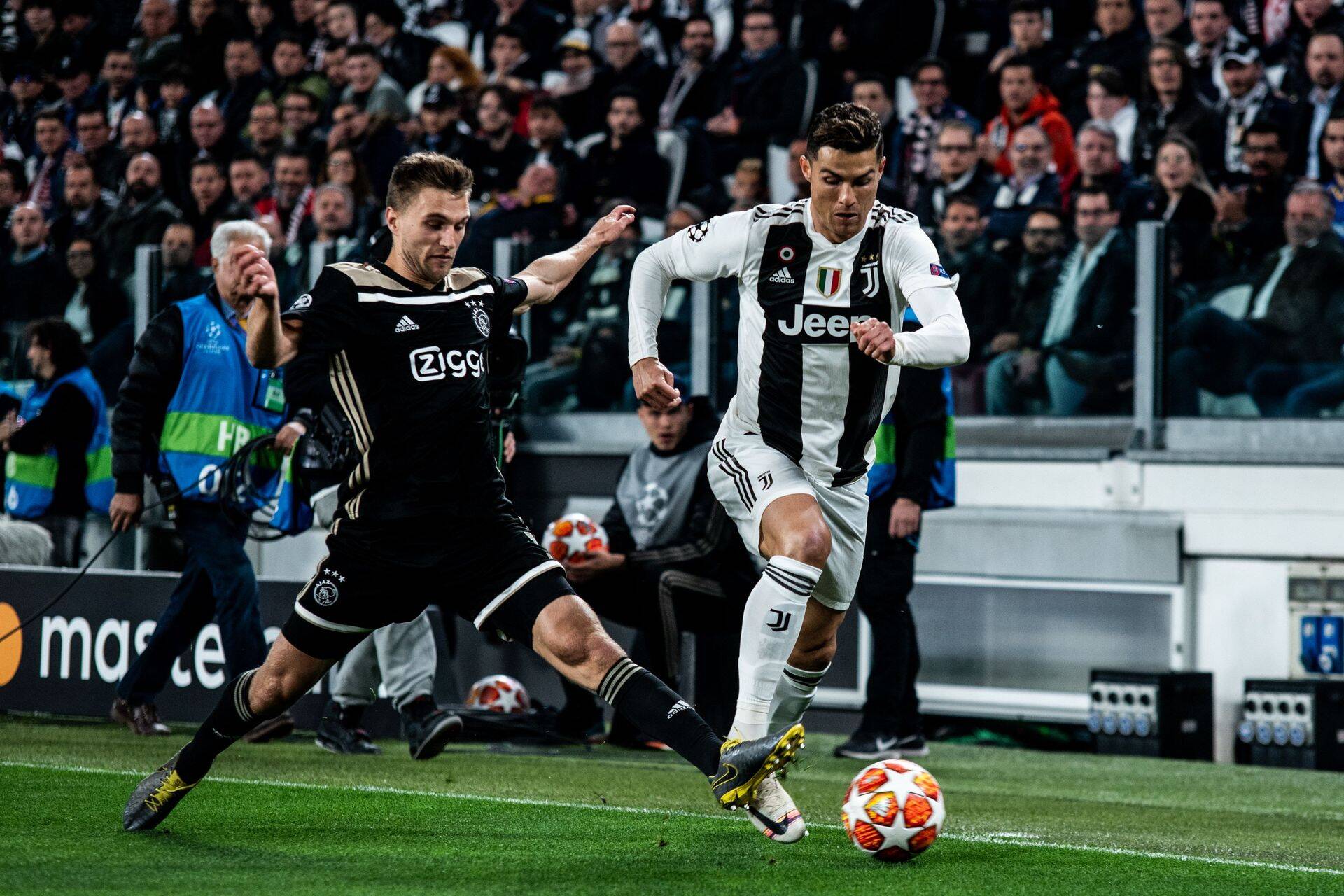 Juventuse ja Ajaxi mäng 16. aprillil Torinos