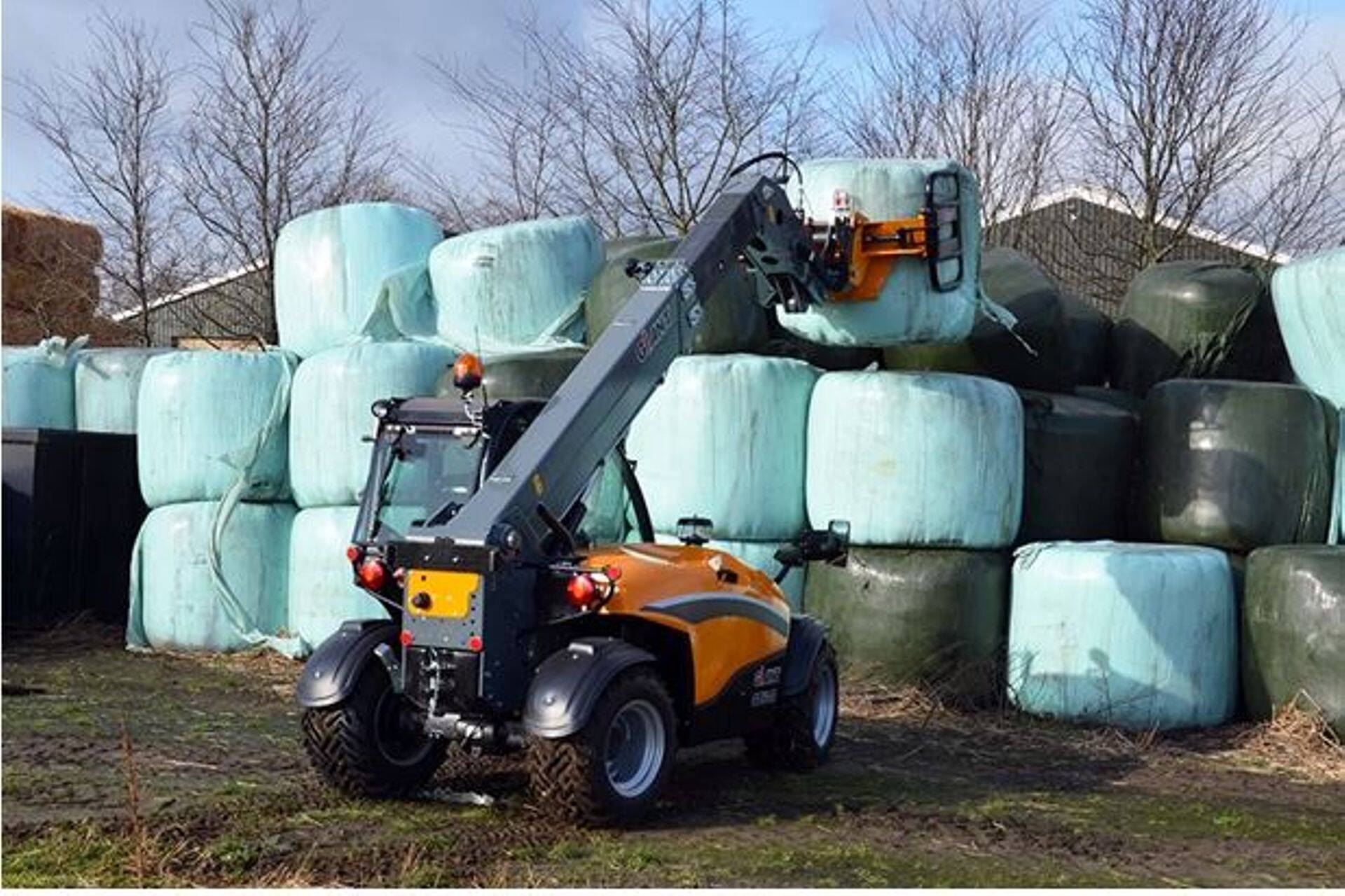 Teleskooplaadur GIANT GT5048 on väga hea manööverdusvõimega.