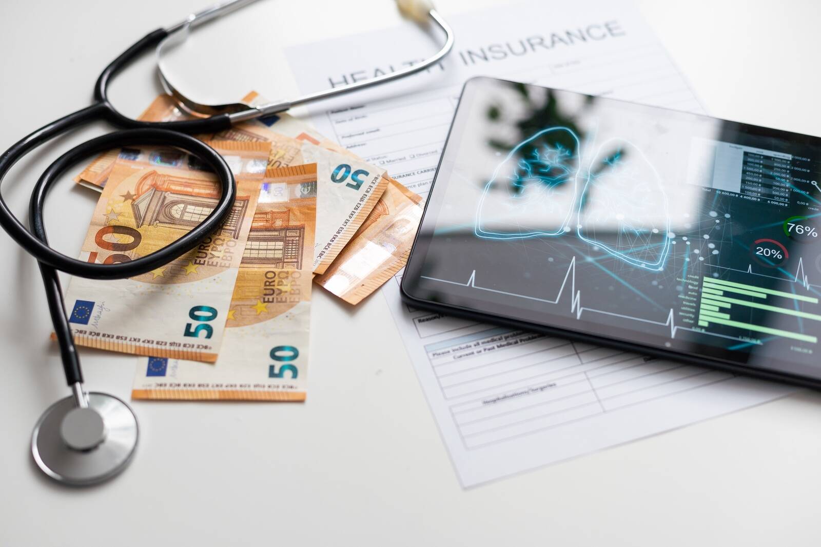 Hüvitis hõlmab ka vajalikke diabeeditarvikuid: infusioonivahendid, reservuaarid, glükoosimonitooringu komplektid ja sensorid.