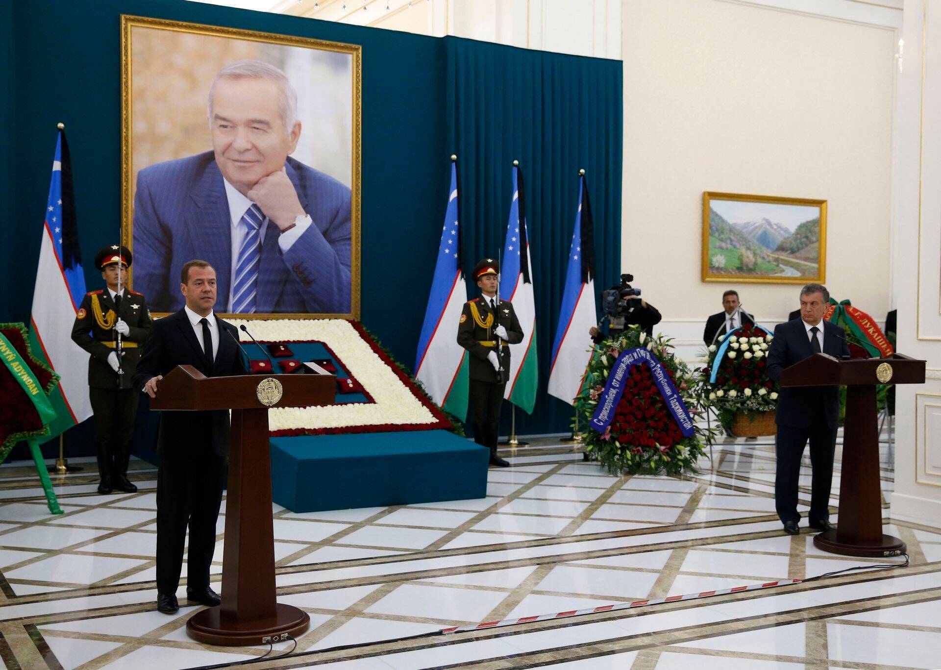 Venemaa peaminister Dmitri Medvedev Usbekistani presidendi Islam Karimovi matustel.