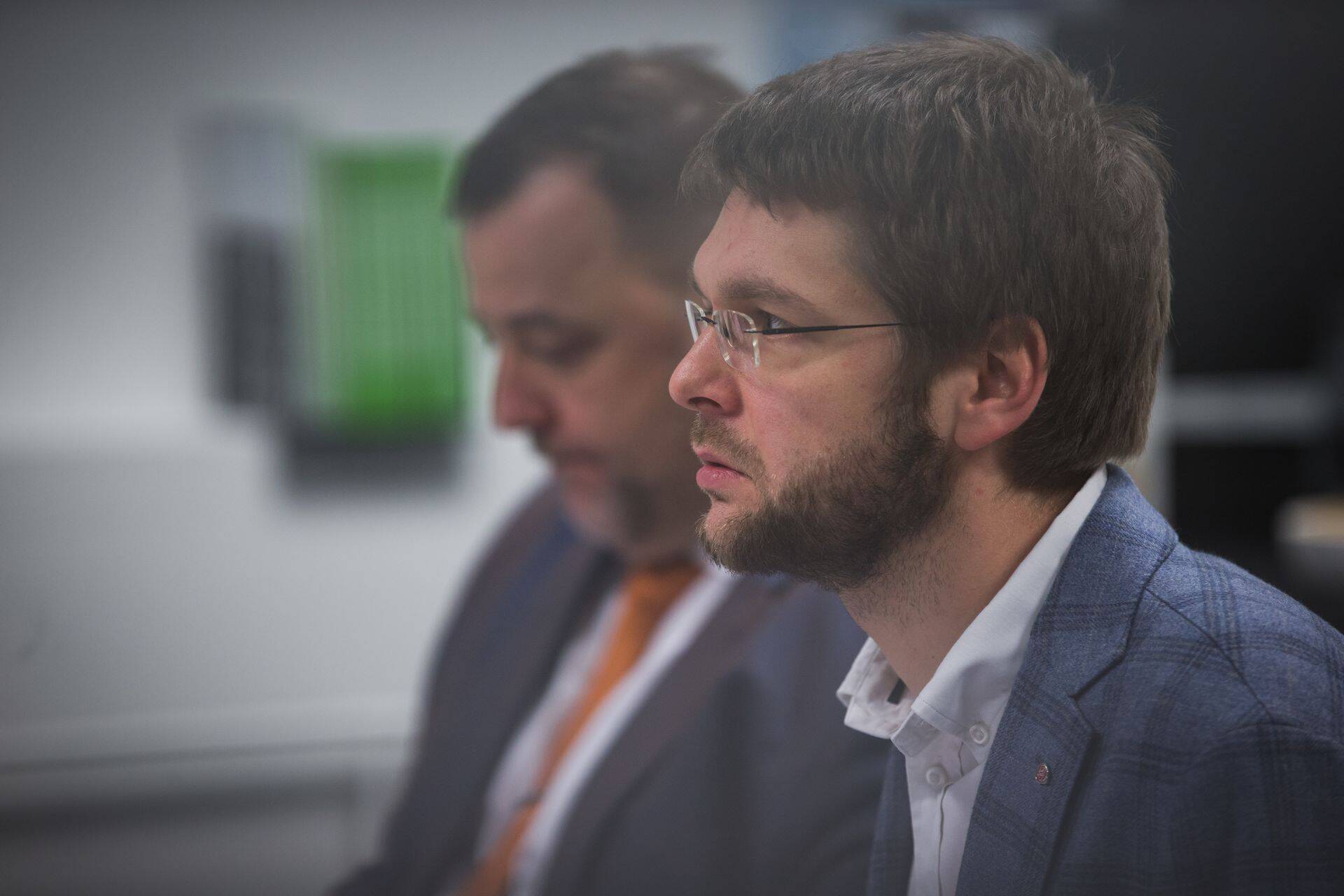 Haigekassa nõukogu koosolek jaanuaris. Pildil nõukogu esimees terviseminister Jevgeni Ossinovski ja nõukogu liige rahandusminister Sven Sester.