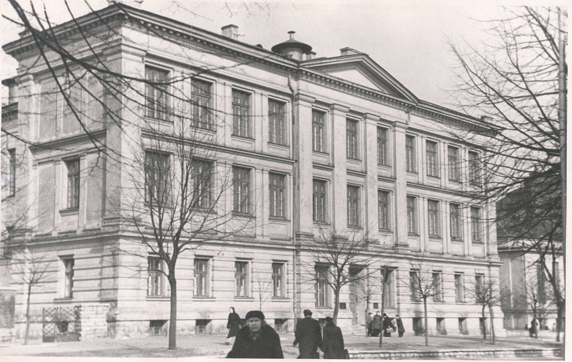 Reaalkooli hoone oli esimene koolimajaks ehitatud maja Tallinnas.