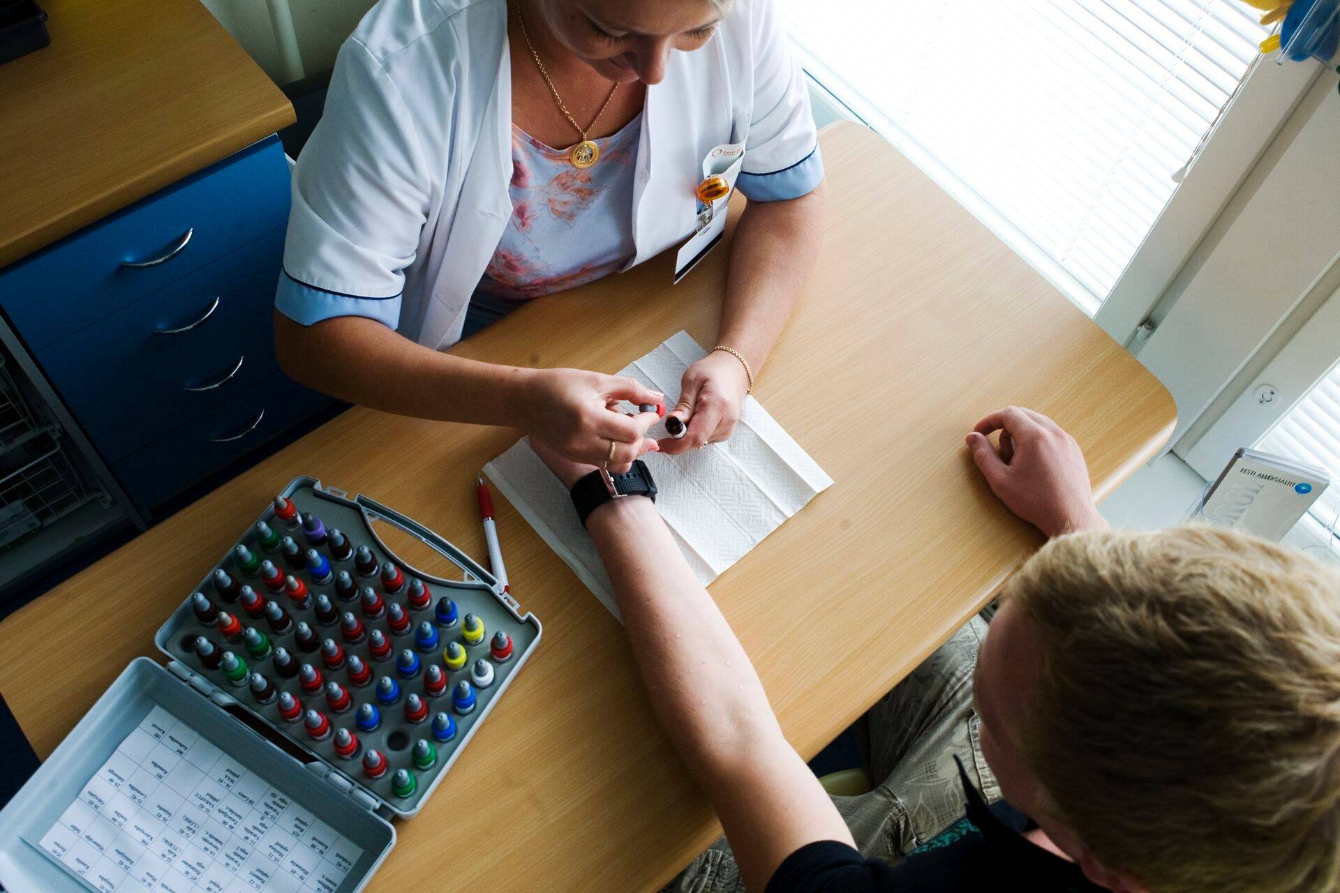 Enim esines lastel positiivseid nõeltorketesti tulemusi munavalge suhtes, see on ka varasematest uuringutest nii Eestis kui välismaal välja tulnud.