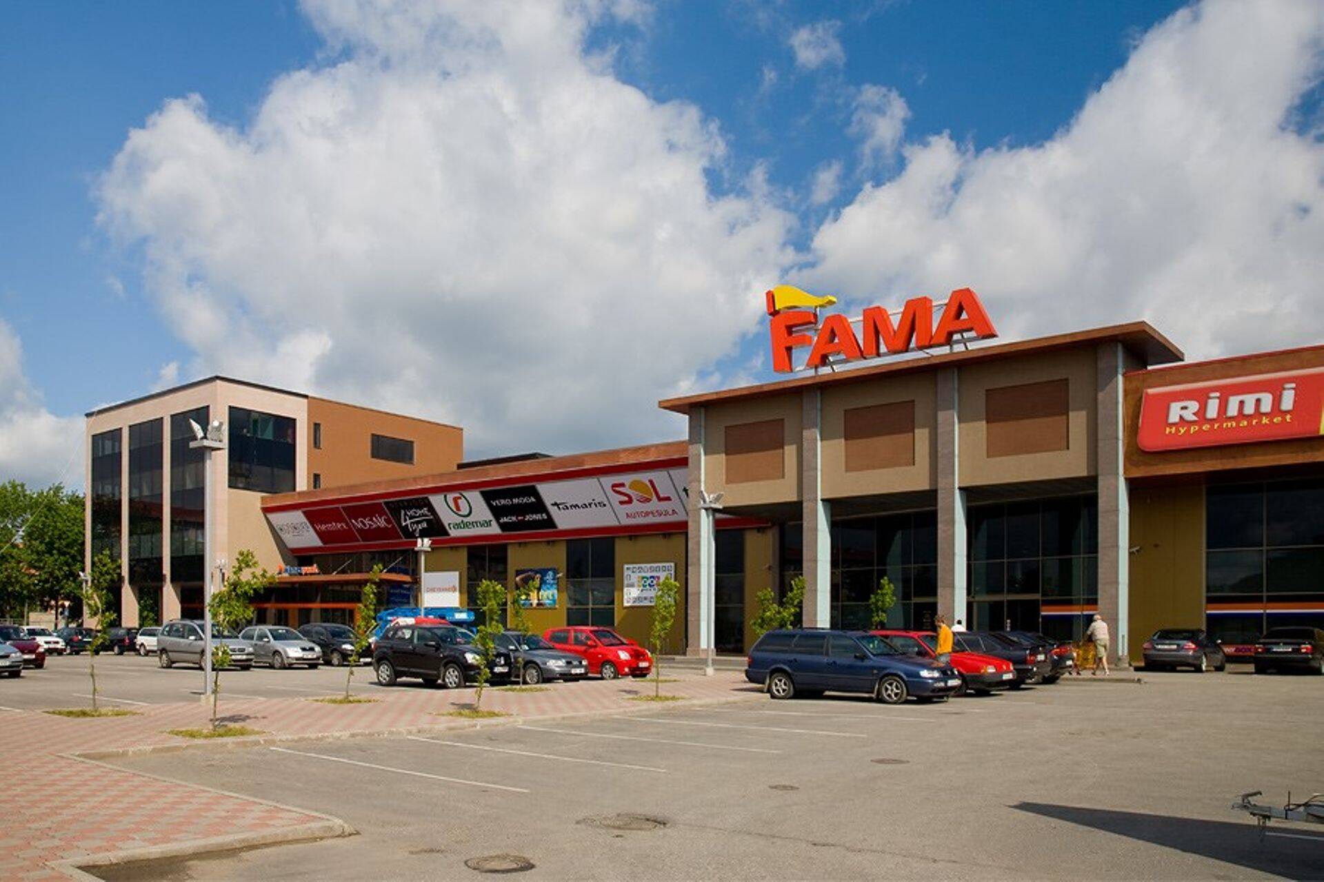 Fama keskus Narvas