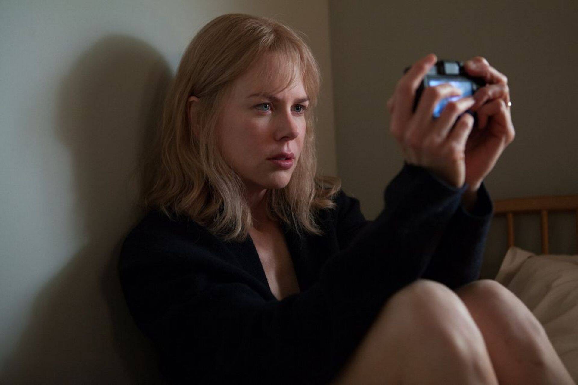 Sellest nädalast kinodesse jõudvas filmis "Ei. Tohi. Magama. Jääda" kehastab Nicole Cidman 47aastast Christine´i, kes põeb raskekujulist amneesiat ehk ta ei mäleta hommikuti ärgates midagi oma varasemast elust.