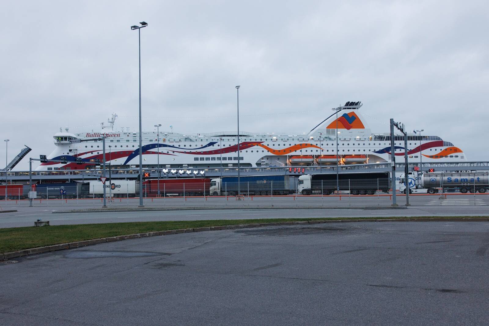 Одна из причин убыточности – простаивающие суда, число которых к настоящему моменту сократилось с четырех до двух.