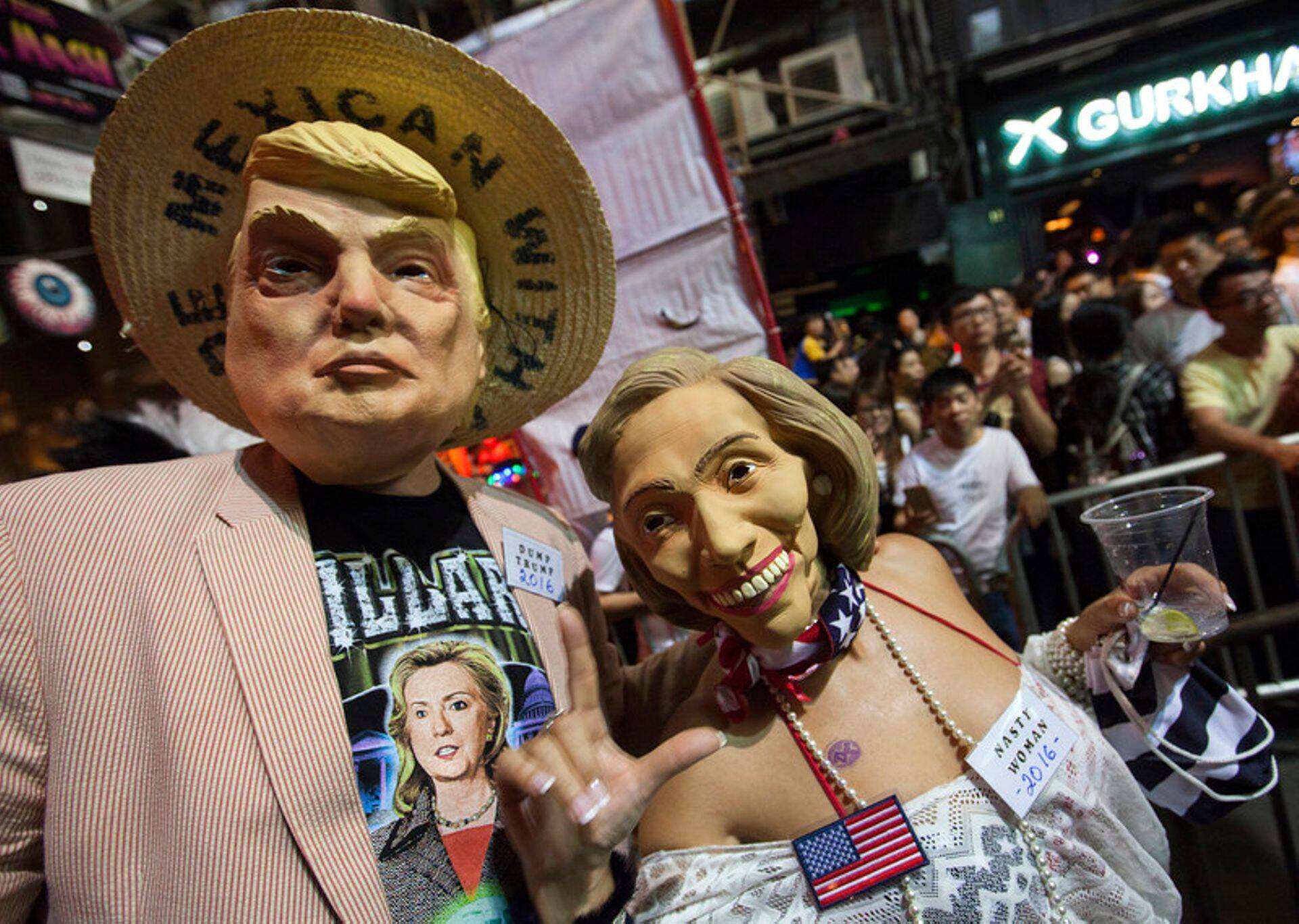 Hillary Clintoni ja Donald Trumpi maskid