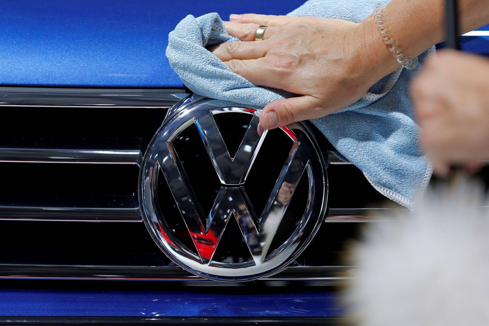 Volkswagen jätkuvalt ELi autoturu liider