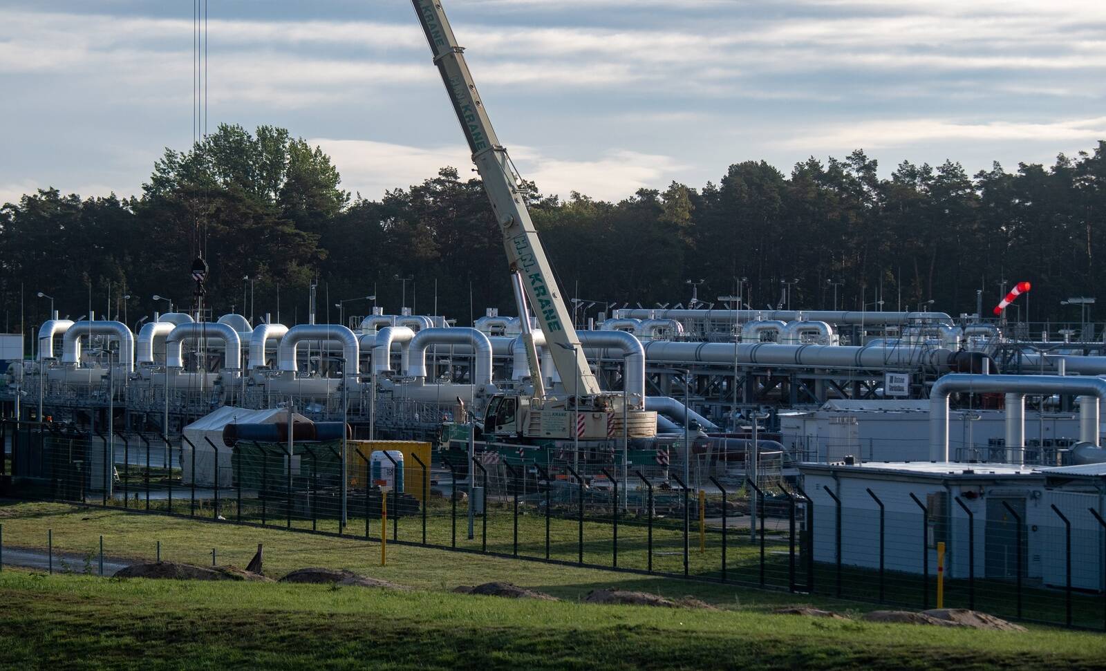 Европа задается вопросом: где взять дешевый газ, и некоторые по-прежнему смотрят на восток.