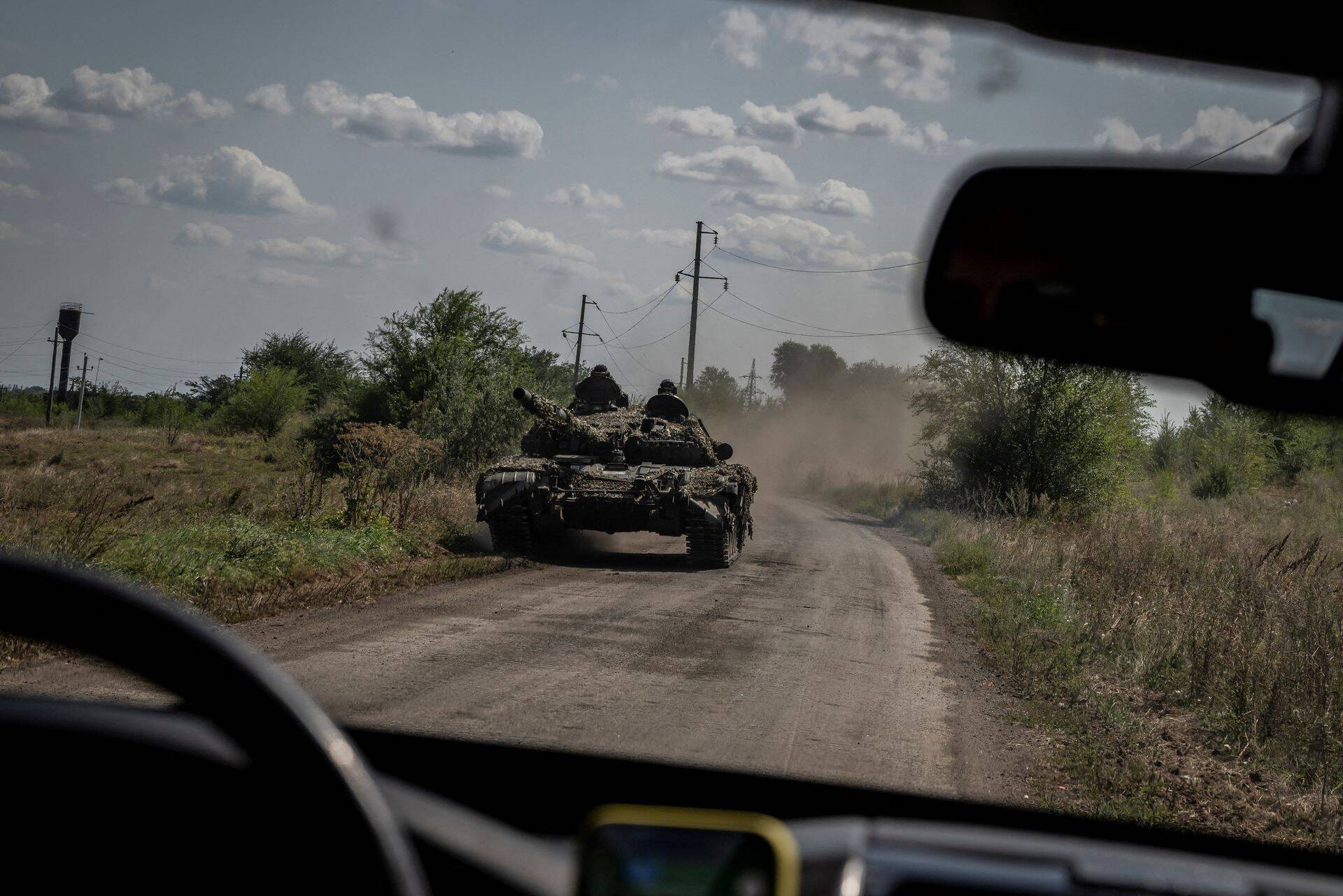 Украинские военные в селе Работино, Токмакского района Запорожской области 25 августа.