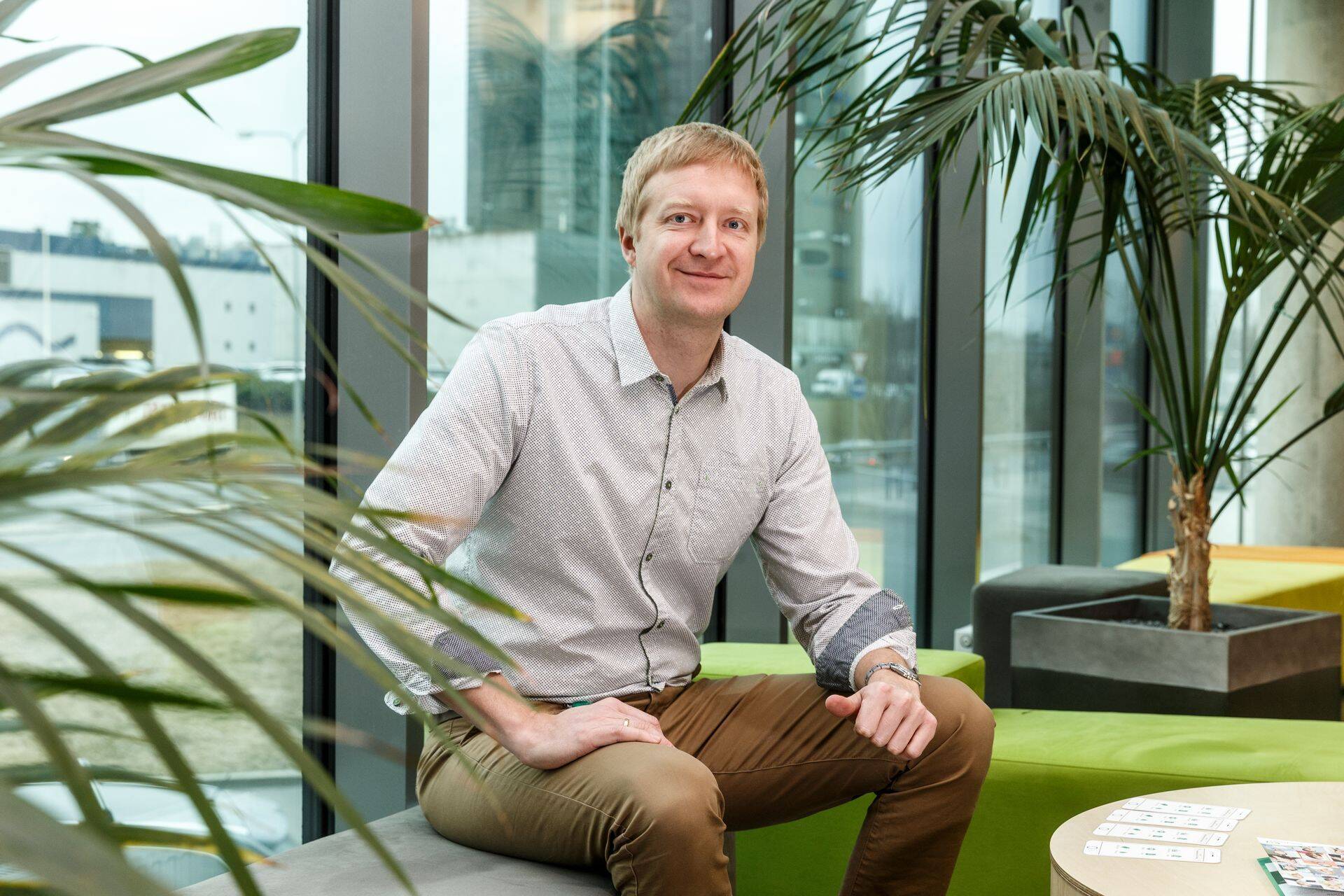 "Kui saab selgelt öelda, et Eesti riik on meie ettevõtte taga ja huvitatud arendamisest, on see erinevates kohtades väga palju pingeid maha võtnud," ütles Eesti Energia Jordaania elektriprojekti juht Andres Anijalg.