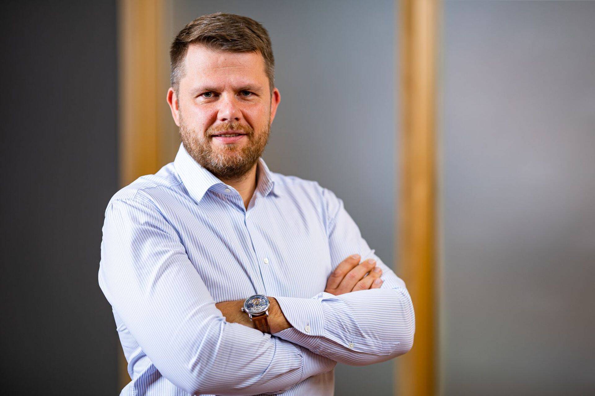 Эксперимент проходит среди сотрудников технологического блока компании и продлится до 26 августа.