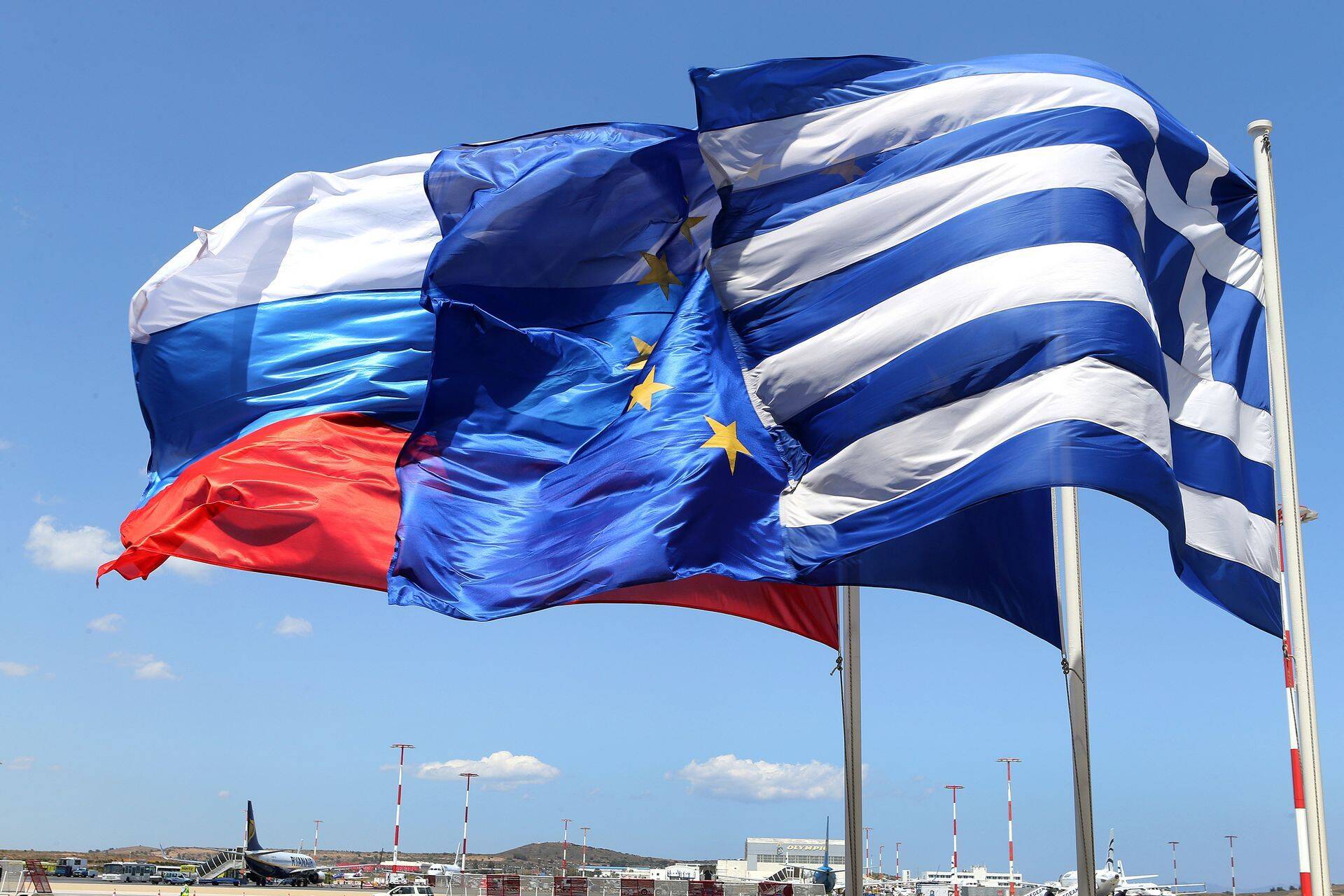 Venemaa, Euroopa Liidu ja Kreeka lipud