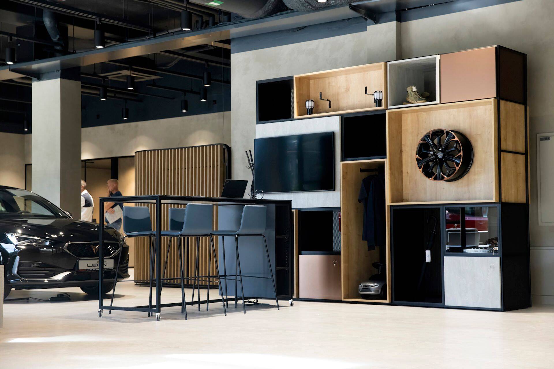 CUPRA Garage on alles teine sarnane salong kogu Baltikumis.