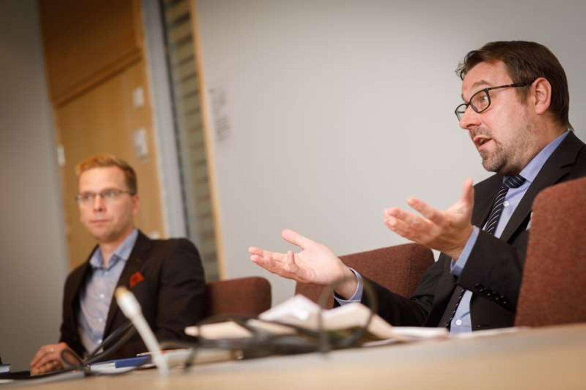 интервью с финансовым директором концерна HKScan Микко Форселлом и ответственным за коммуникацию Микко Саариахо.