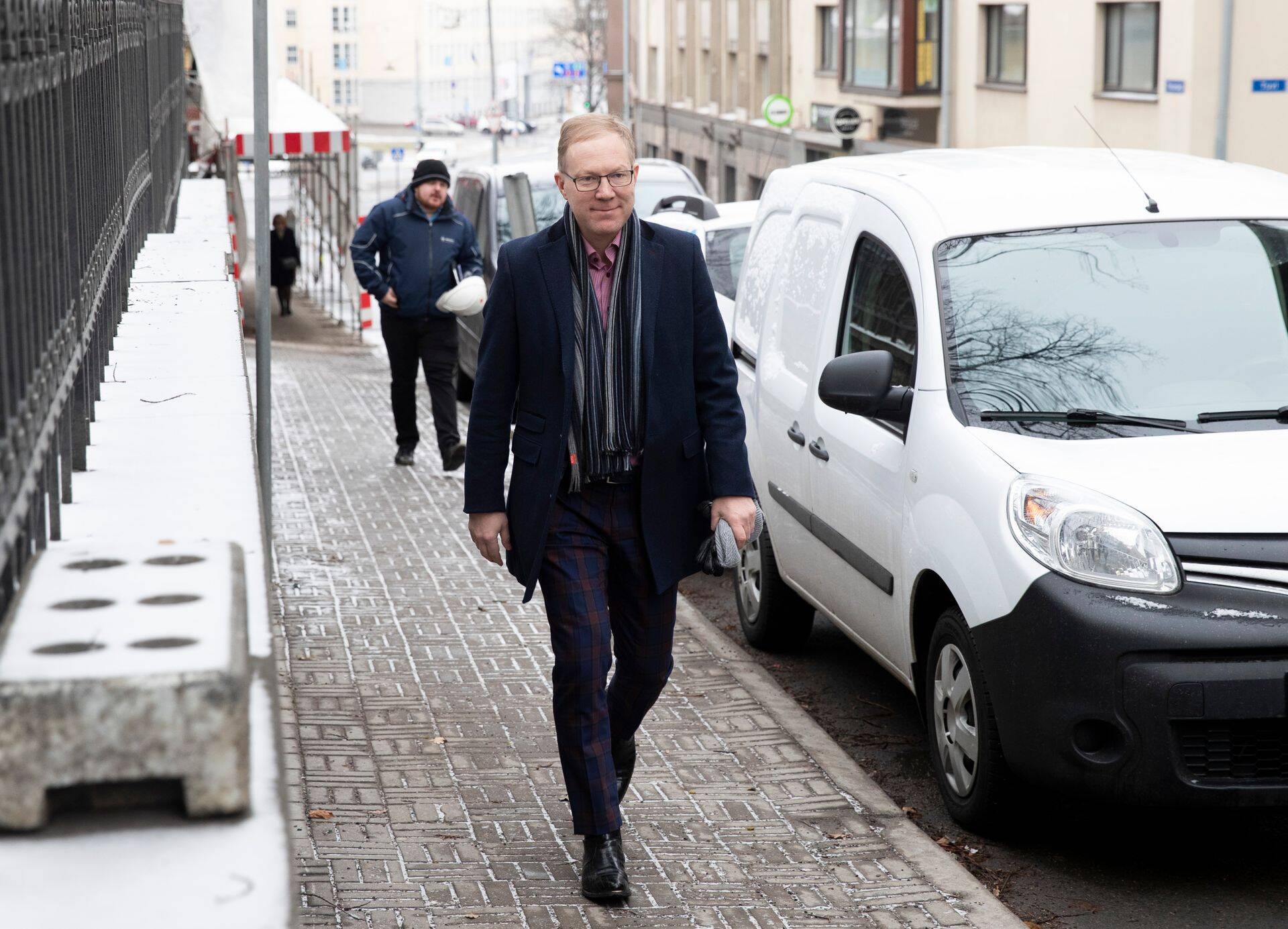 Reformierakondlane ja NATO Parlamentaarse Assamblee Eesti delegatsiooni juht Marko Mihkelson näeb, et Suurbritannia on end viinud väga raskesse olukorda.