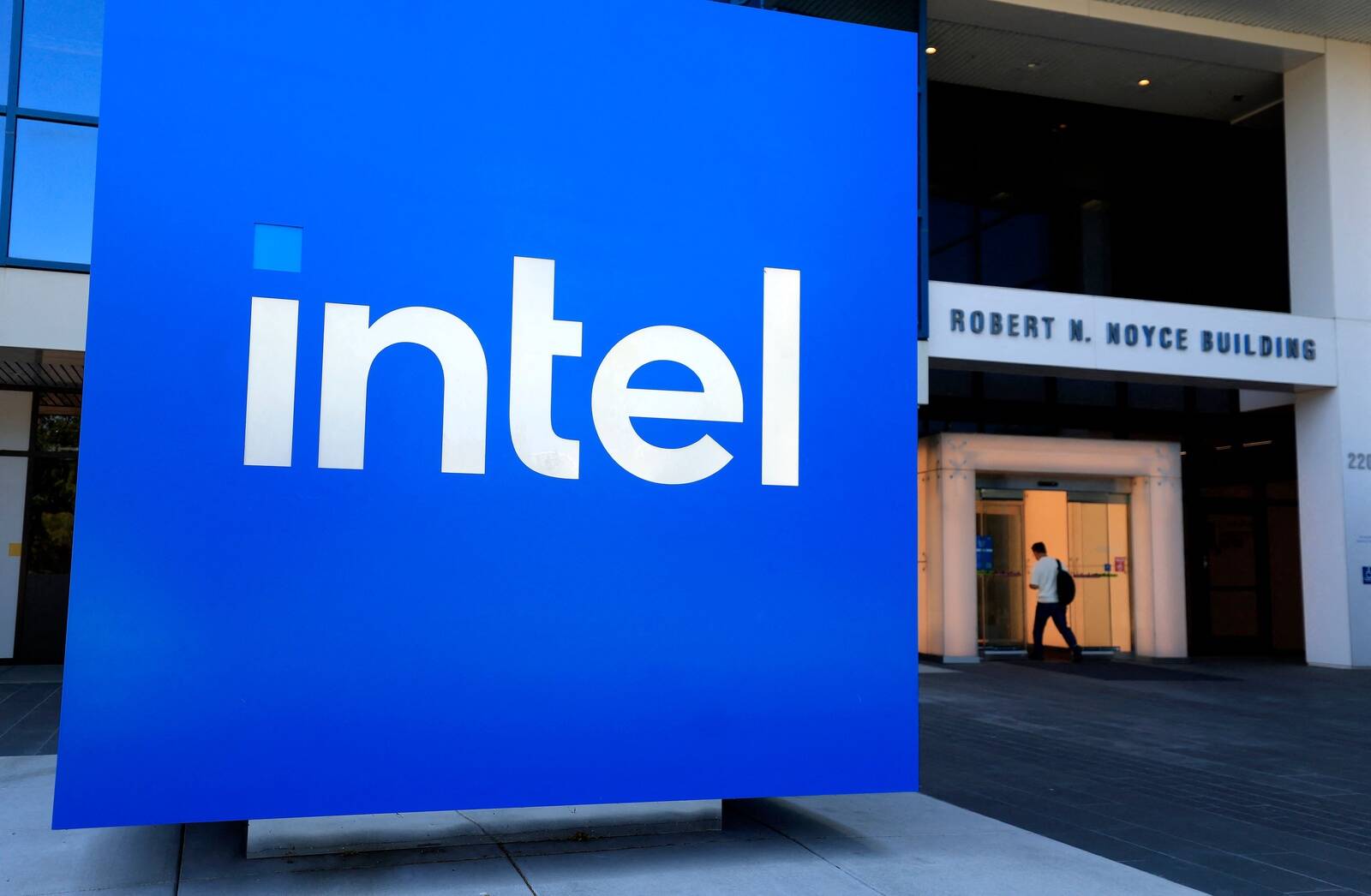 Aastaid kiibitööstuses domineerinud Intel on nüüd pidanud konkurentidele teed andma.