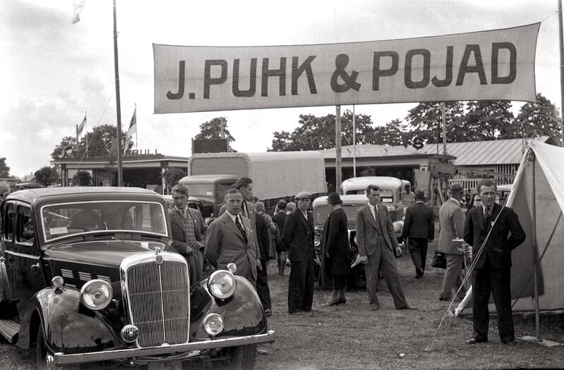 Выставка-продажа автомобилей под маркой J. Puhk & Pojad.