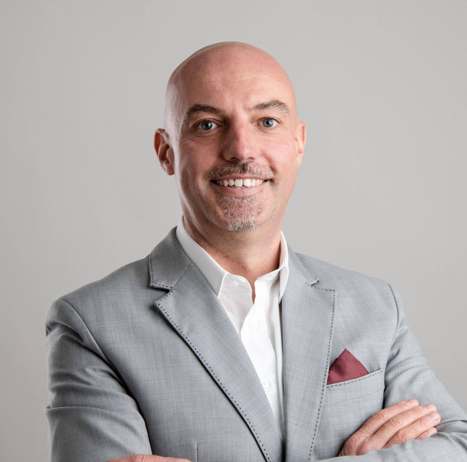 Ostu- ja hankejuhtimise digitaliseerimise entusiast James Meads esineb 25.-26. mail toimuval Pärnu tarneahelakonverentsil 2023.