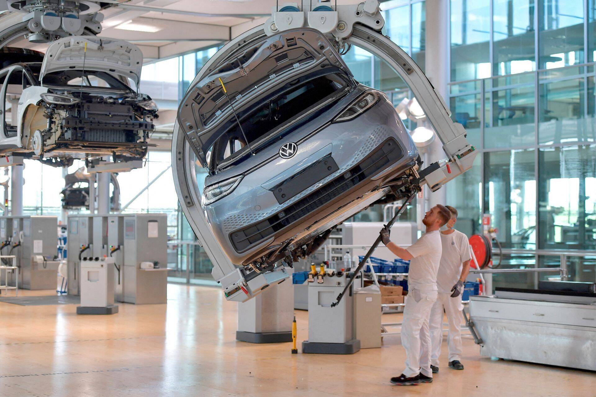 Немецкий производитель автомобилей прогнозирует рост оборота в этом году на 15%.