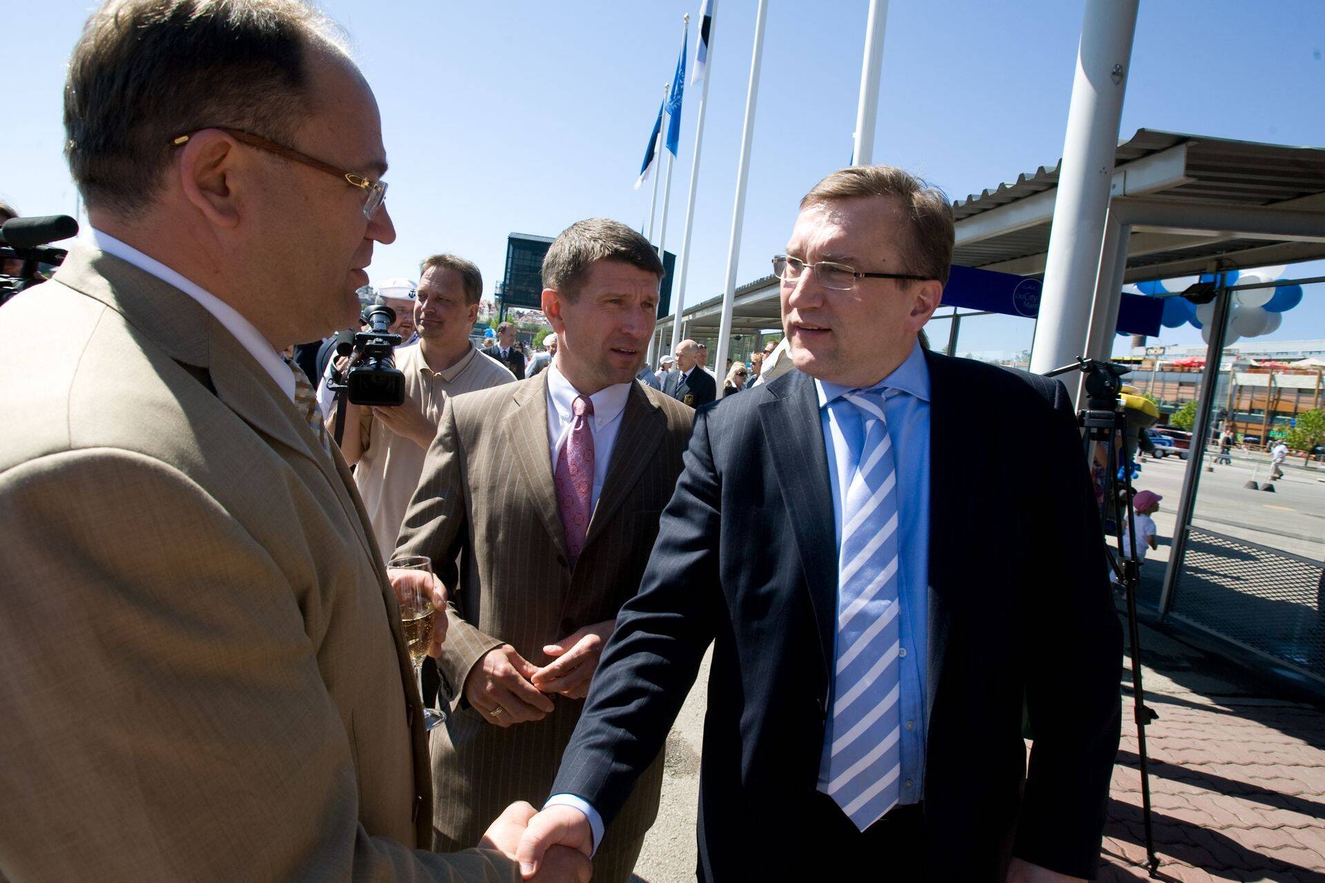 Endine majandusminister Juhan Parts ei hoia kriitikat Tallinna Sadama varasema nõukogu esimehe Neinar Seli kohta endale.