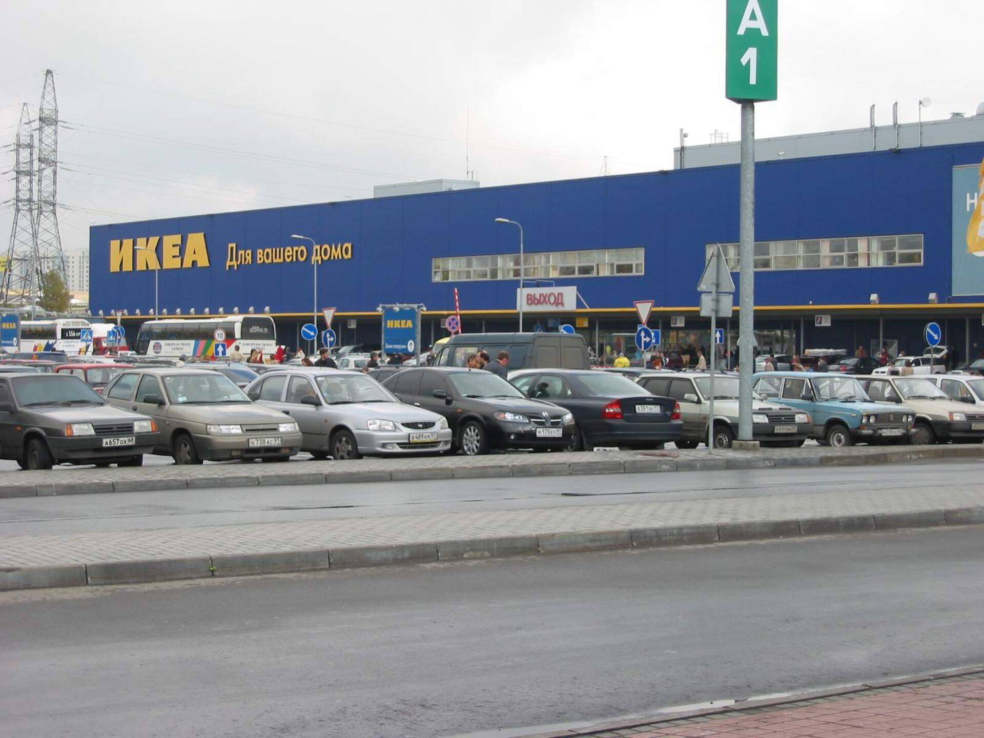 IKEA kaubandusketil oli Venemaal 15 000 töötaja ringis, praegu on poodide uksed kinni ja töötajad kodus.