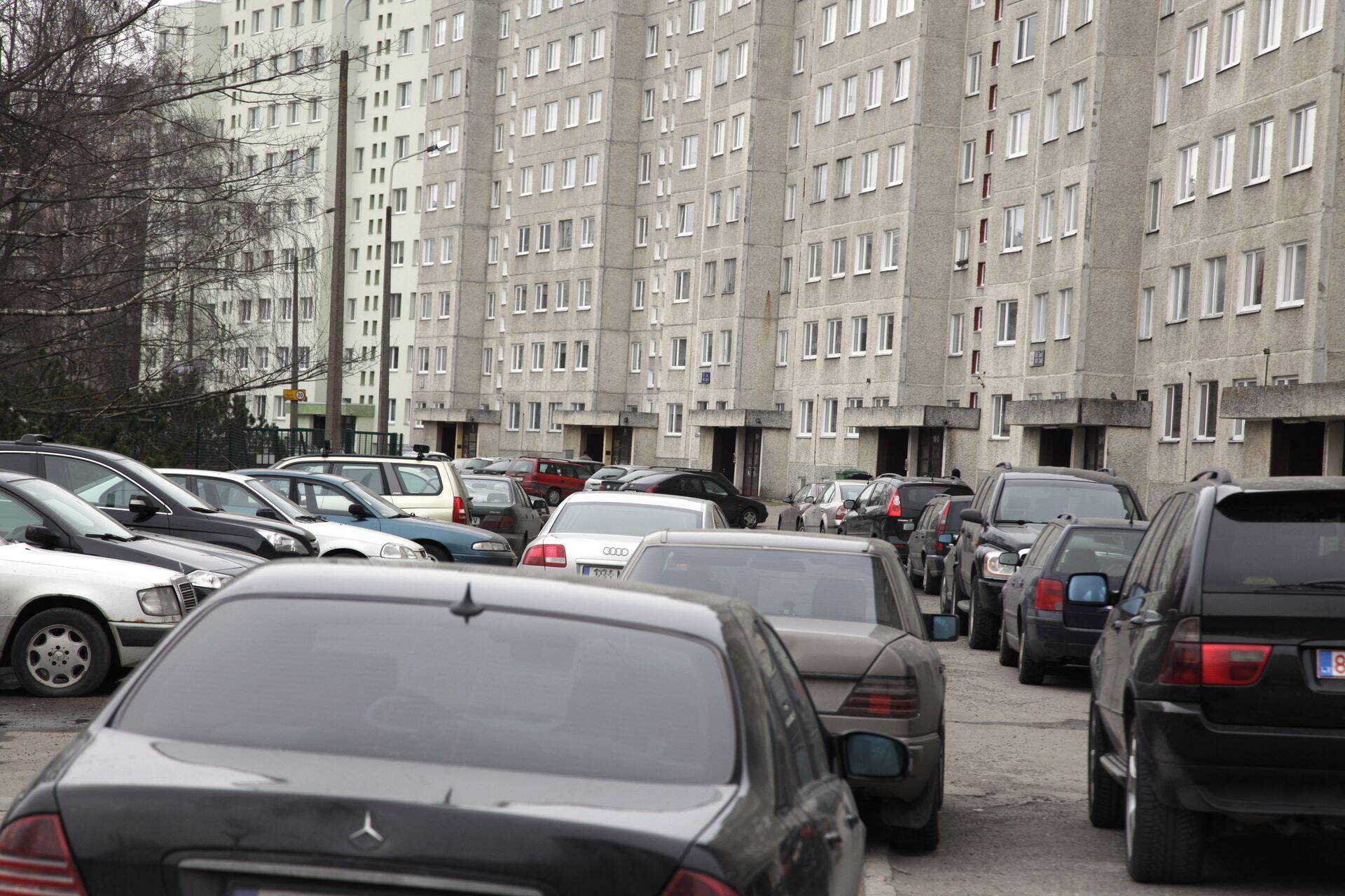 Parkimisprobleemide all kannatavad kõik suuremad magalarajoonid, eriti hull on asi Õismäel.