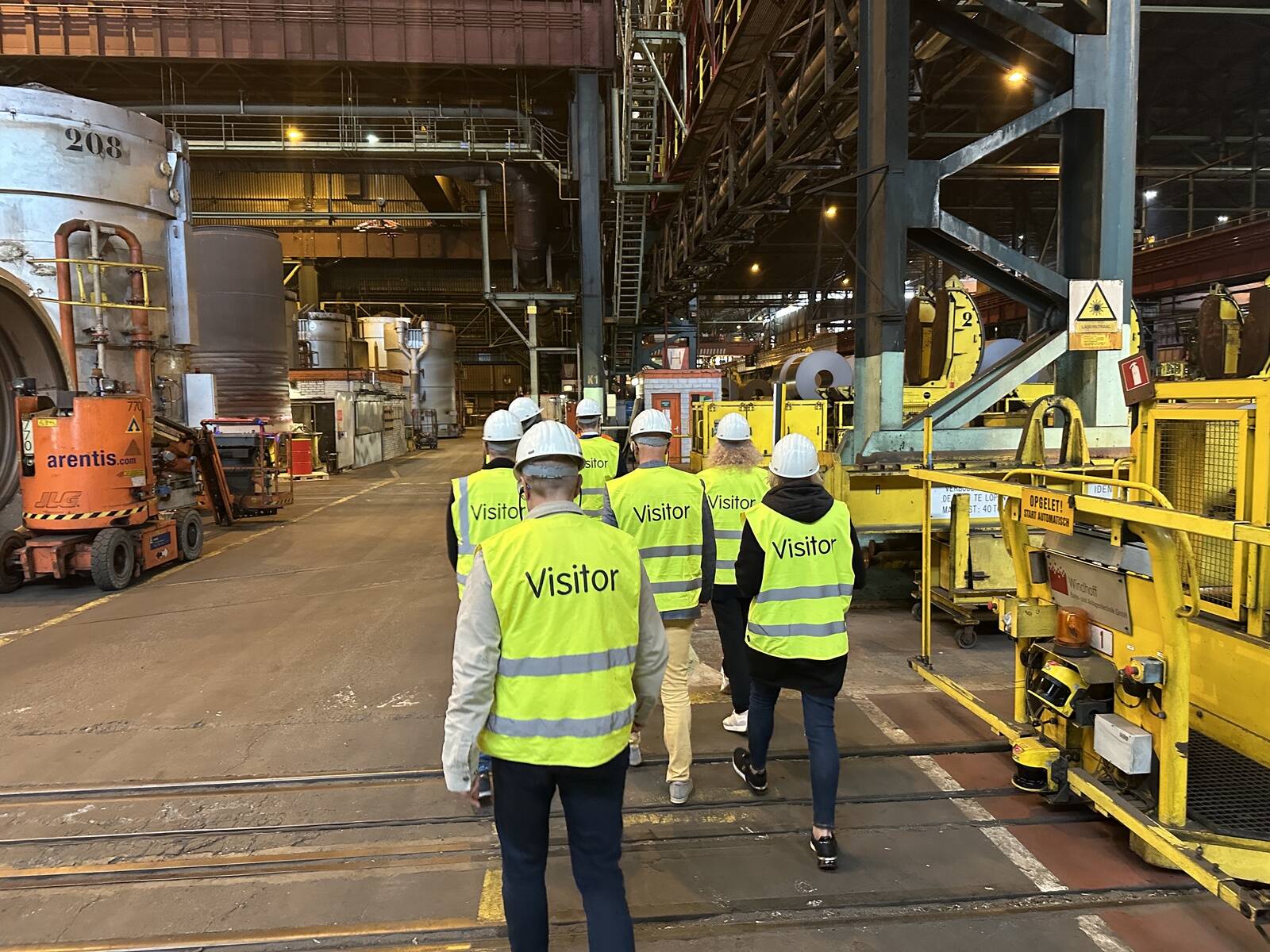 Partnerite külastamine annab kindla tunde nende jätkusuutlike tegevuste suhtes ning kinnitust, et iga tarneahela osa mängib rolli kestlikuma tuleviku loomisel. Metalluste tootja Tammer OÜ külastamas metallitootjat.