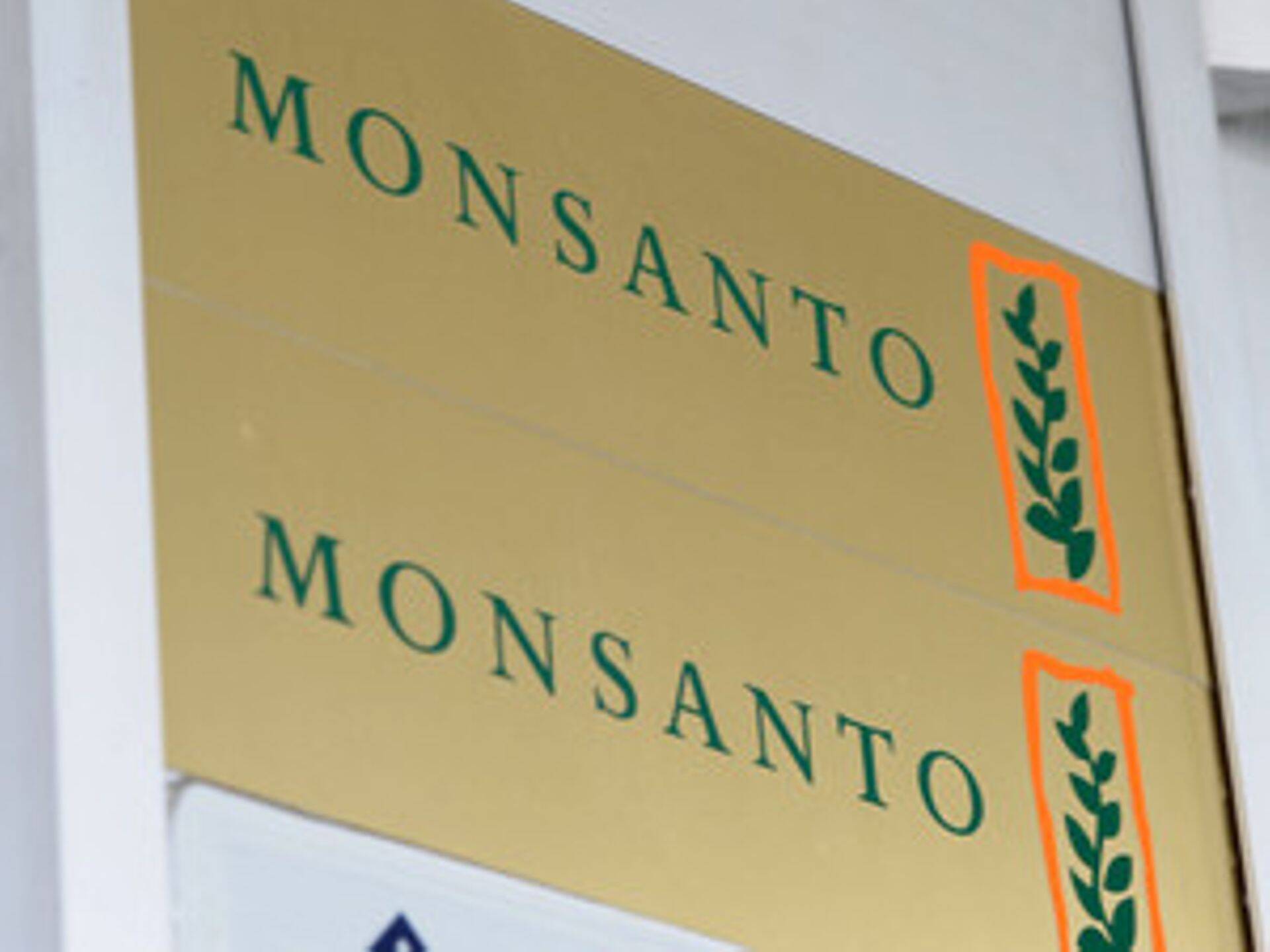 Glüfosaati tuntakse peamiselt Monsanto toote Roundupi järgi. Monsanto ostis eelmisel aastal ära Saksamaa keemiatootja Bayer.