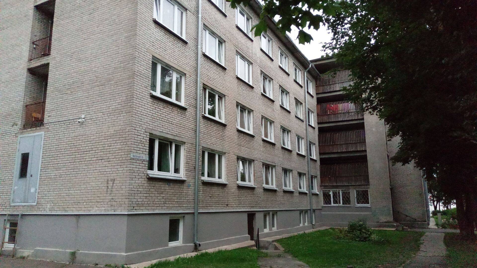 Два муниципальных квартирных дома планируется построить на месте общежития на улице Вестервалли, через дорогу от строящейся Нарвской эстонской госгимназии.