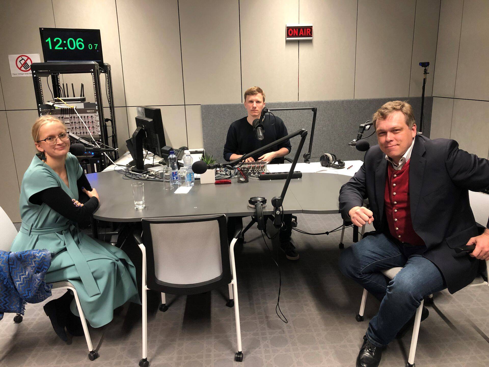 Isamaa kandidaat Kätlin Kuldmaa ja Eesti 200 kandidaat Lauri Hussar.