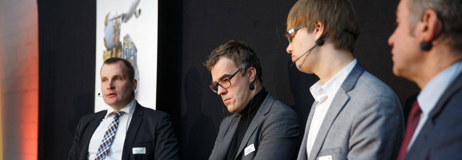 ACE Logistics Groupi nõukogu esimees Karli Lambot, Rail Balticu projekti koordinaator Kristjan Kaunissaare, Locosmarti omanik Hannes Luts ja Transiidikeskuse juht Erik Laidvee.