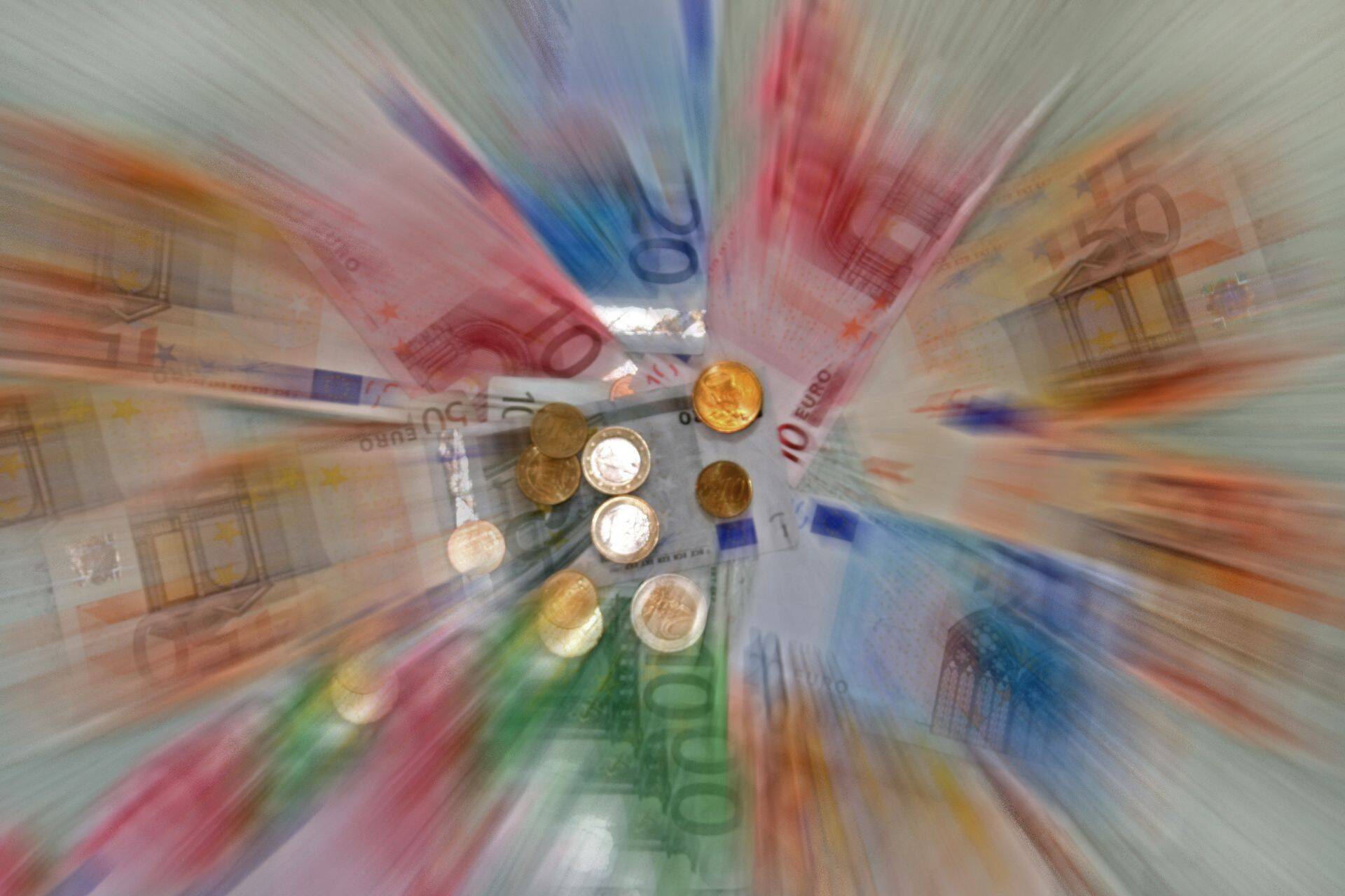 Kiiret rikastumist pakkuvate skeemidega liitujad peaksid vaatama seda liiga head pakkumist eriti kriitilise pilguga.