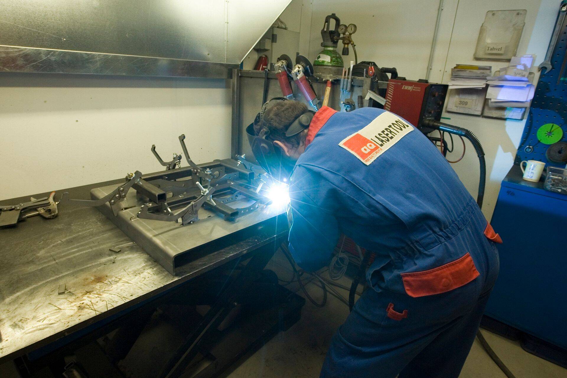 AQ Lasertooli Pärnu tehas vahetas omanikku.
