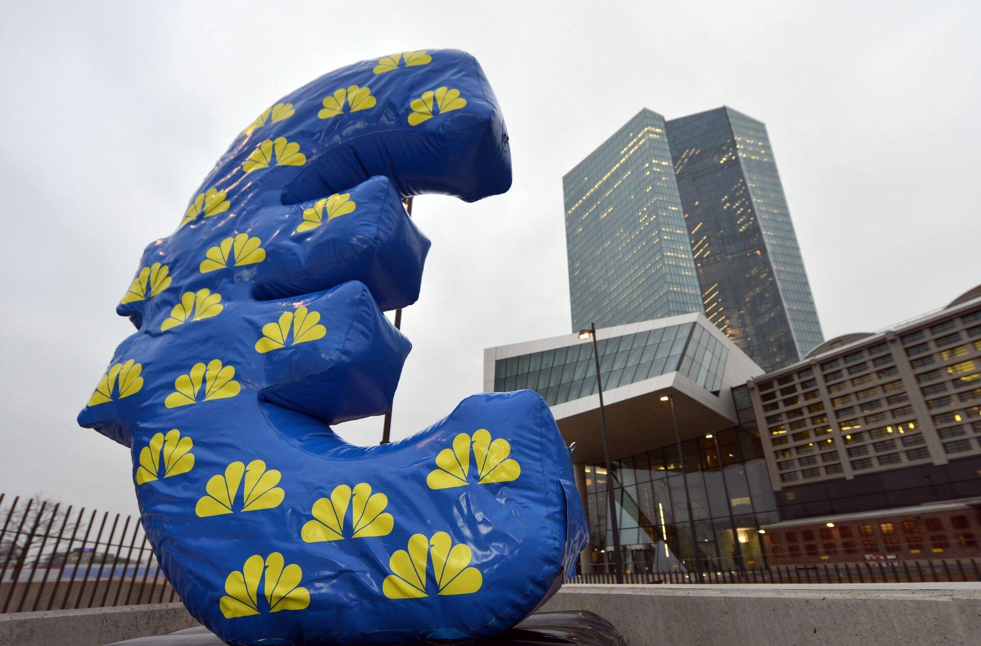 Eesti trükib ja laenab raha Euroopasse