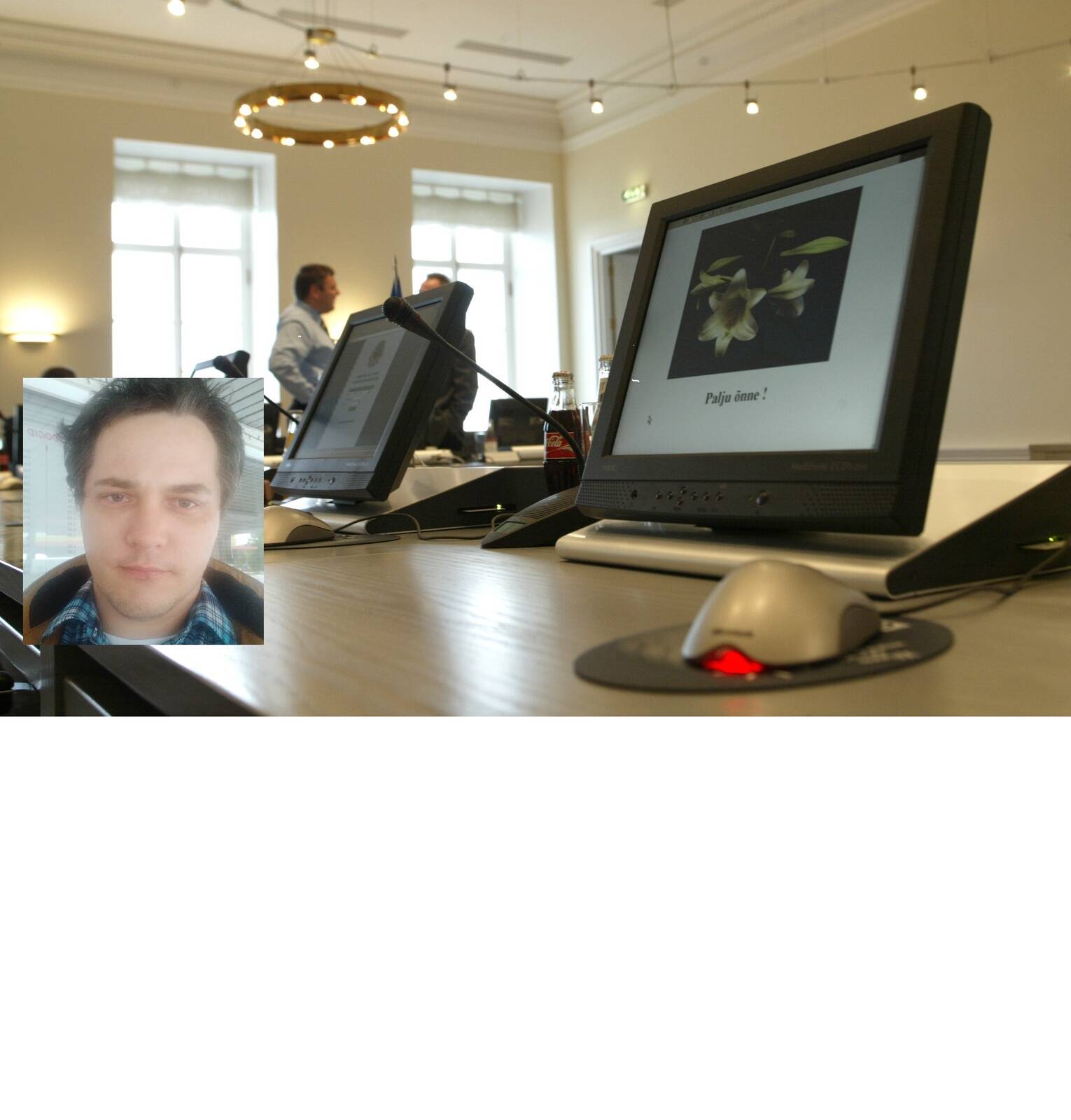 Villu Künnapi meelest ei tohi Eesti digiriigi areng peatuda. Taustal nullindate alguses tööle hakanud e-valitsus, mida kõikjalt üle maailma uudistamas käidi.
