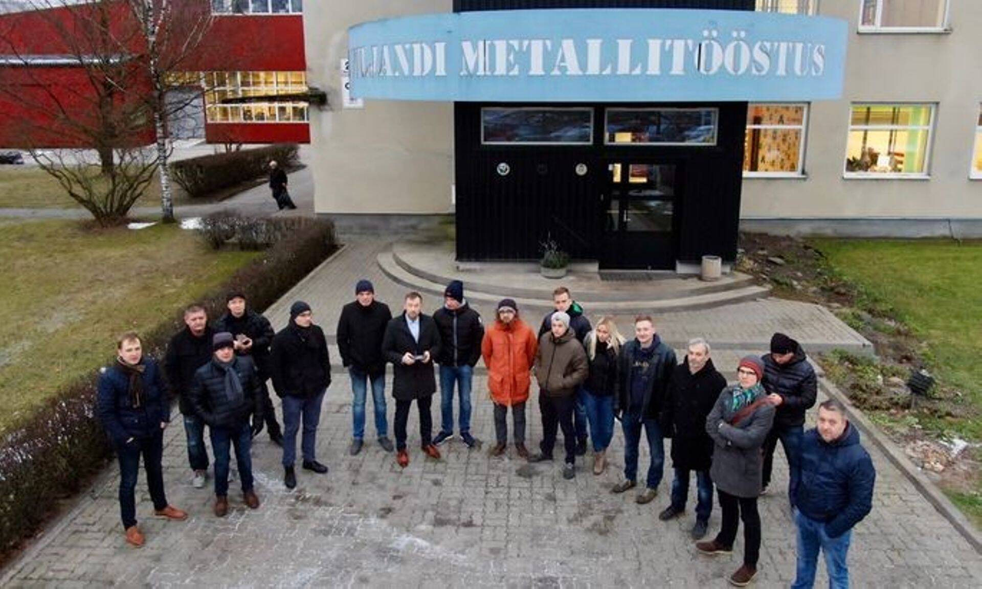 Opstar Profit OÜ tootmisjuhtimise koolituse osalejad külastamas VMT Tehaseid, mis on väga hea näide süsteemsest ja sisulisest juhtimisest tööstussektoris. Kui koroonapandeemia alt ei vea, külastatakse koolituse raames ettevõtteid ka edaspidi.
