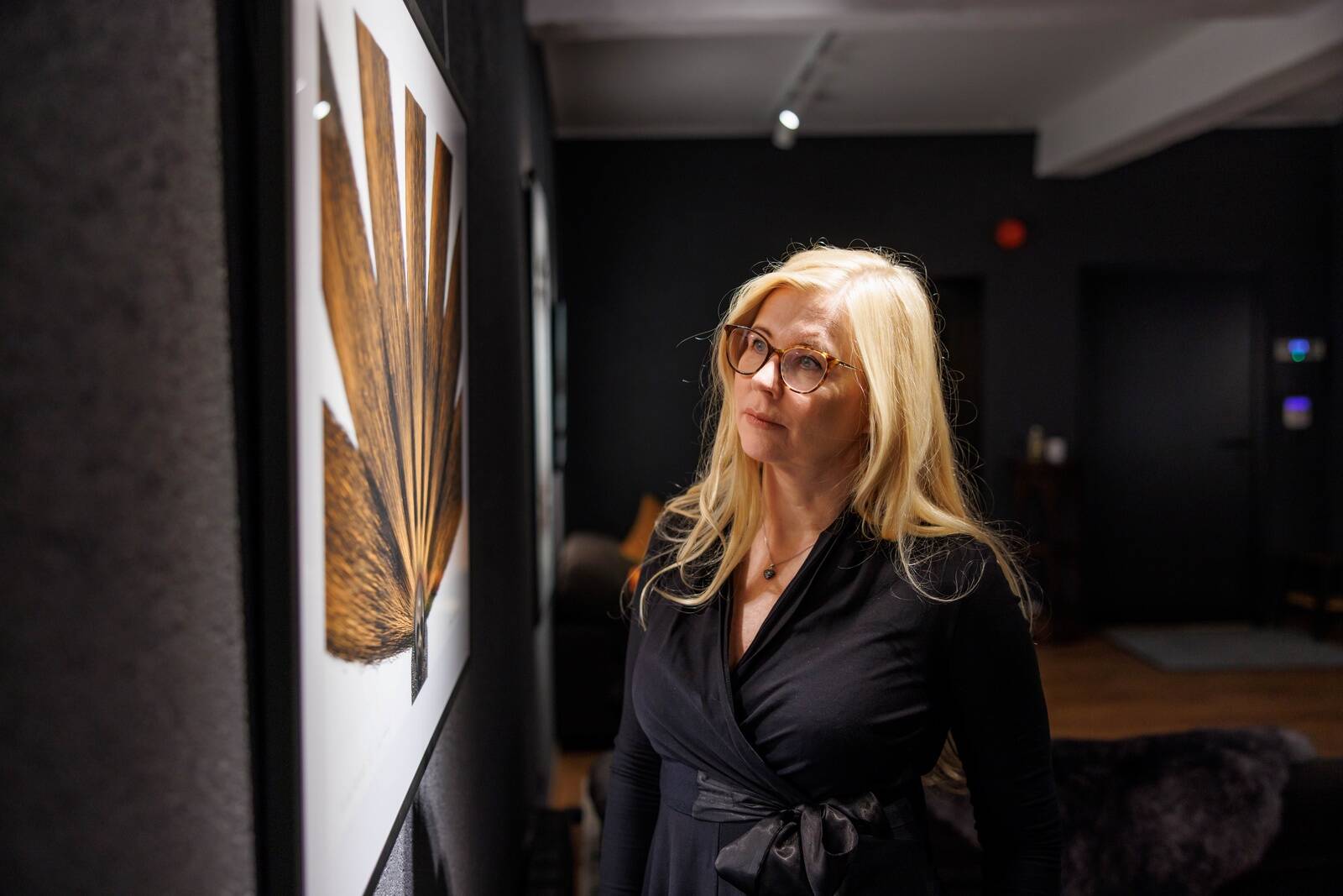 Haus Galerii juhi Piia Ausmaniga tuleb juttu nii kunstiteoste hinnaklassidest, eripäradest kui kunstnikest, kelle töödesse Ausman ise usub.