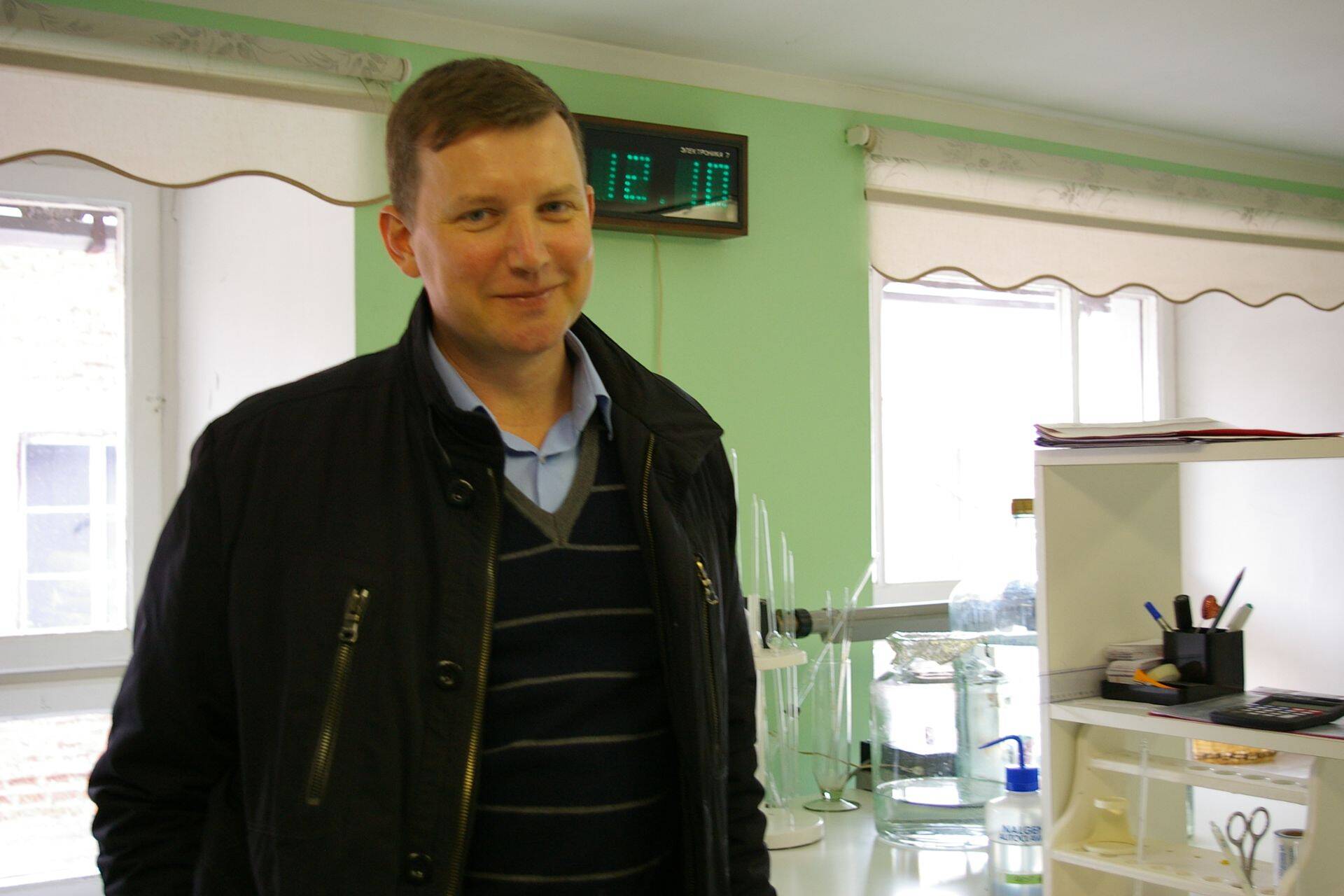 Sven Ivanov Rakvere Piiritustehase laboris.