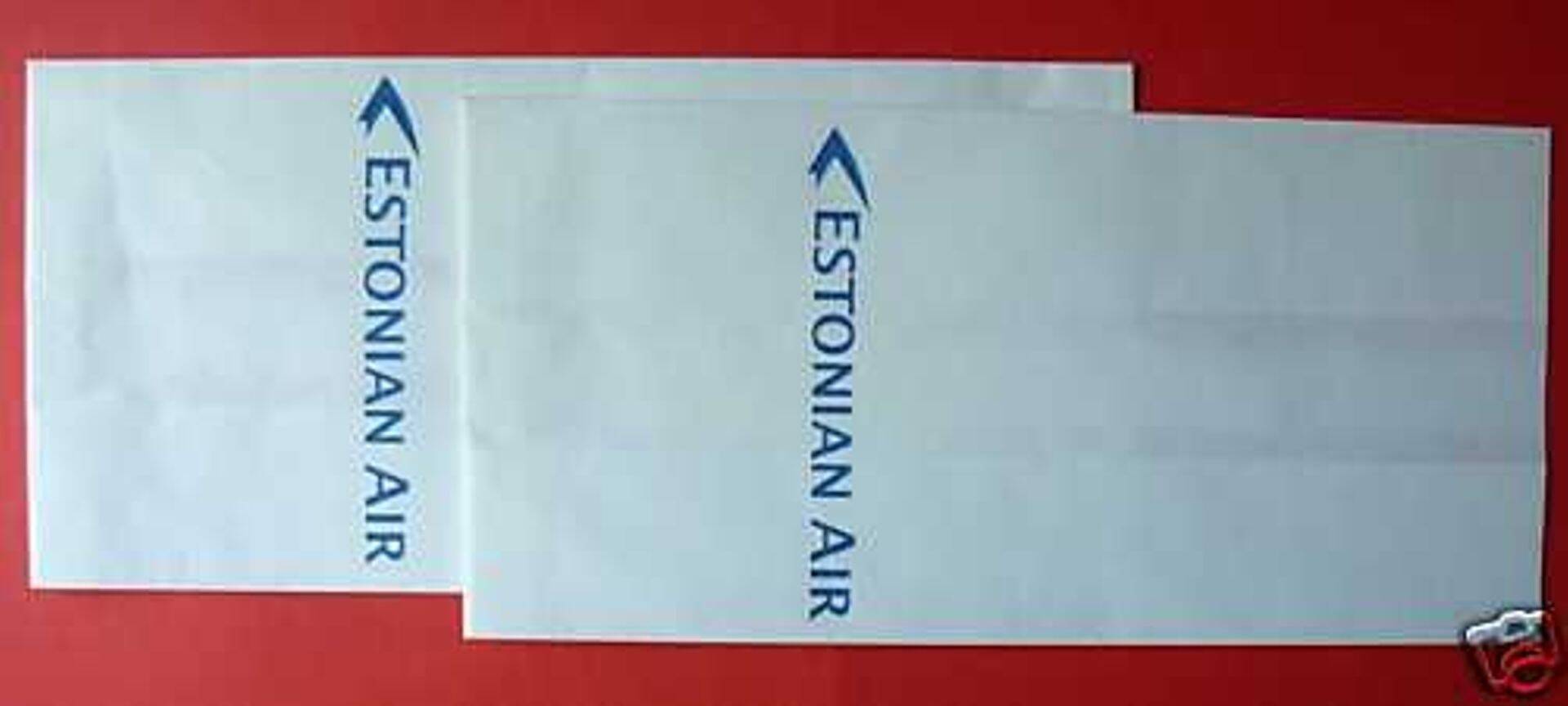 eBayst on võimalik osta Estonian Airi logogega oksekotte.