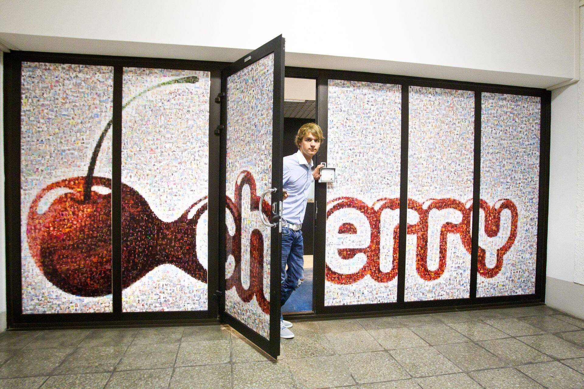 Cherry tegevjuht Priit Tomp ettevõtte algusaegadel 2011. aastal Rävala pst kontoris.