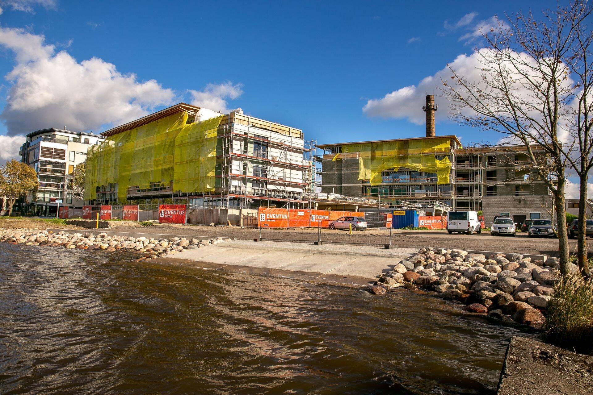 Ringi 60 ,Pärnu linn 25SEPT18 Rannakivi residentsi sarikapidu. Rannakivi residents, eluhoone, kortermaja. Foto Urmas Luik