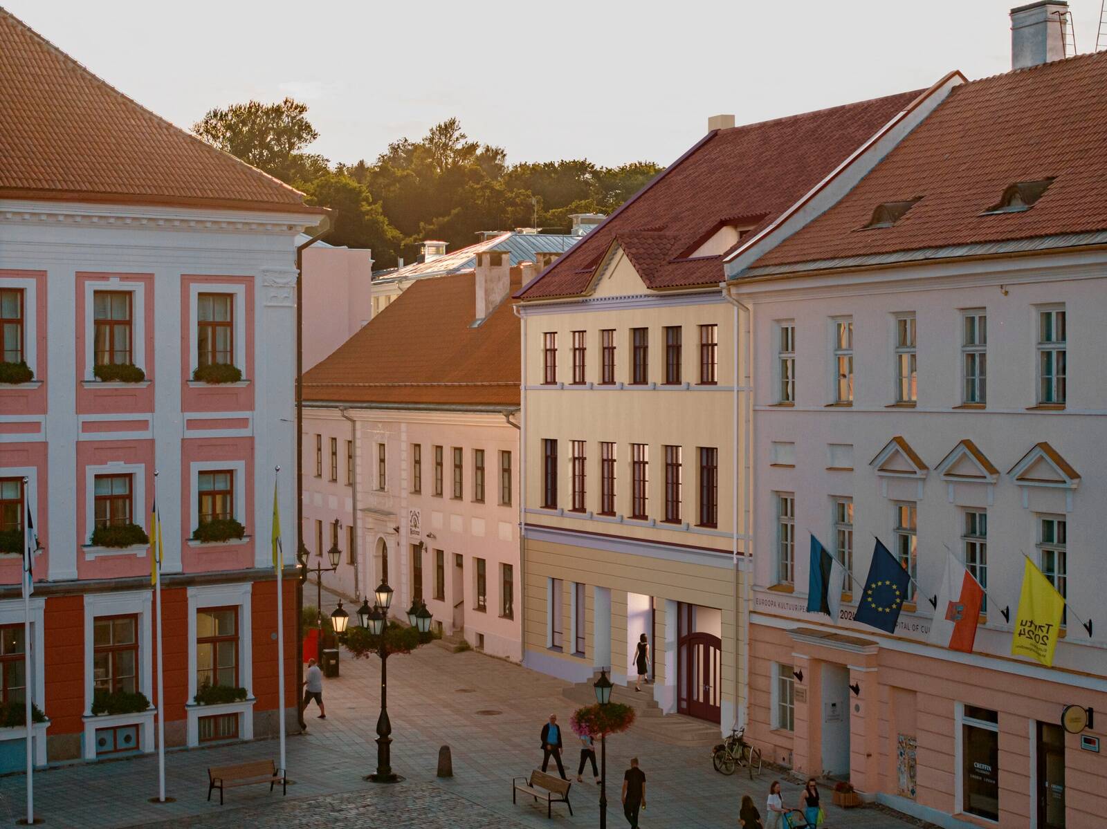 Radhaus by Livida on erinevate suurustega luksuslike korteritega elamuarendus Tartu vanalinnas.